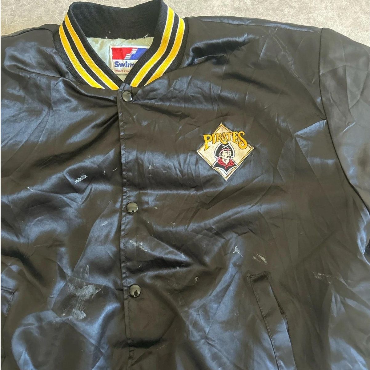 Vintage Vintage Pittsburgh Pirates Distressed Satin Black Jacket XL Size US XL / EU 56 / 4 - 5 Thumbnail