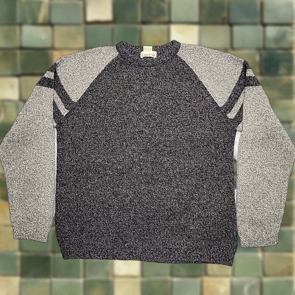 Vintage VINTAGE Buckle Sweater Men 2XL Gray Wool Silk Blend Crewneck Pullover Casual Knitted Knit Solid Long Sleeve Mens Size US XXL / EU 58 / 5 - 1 Thumbnail