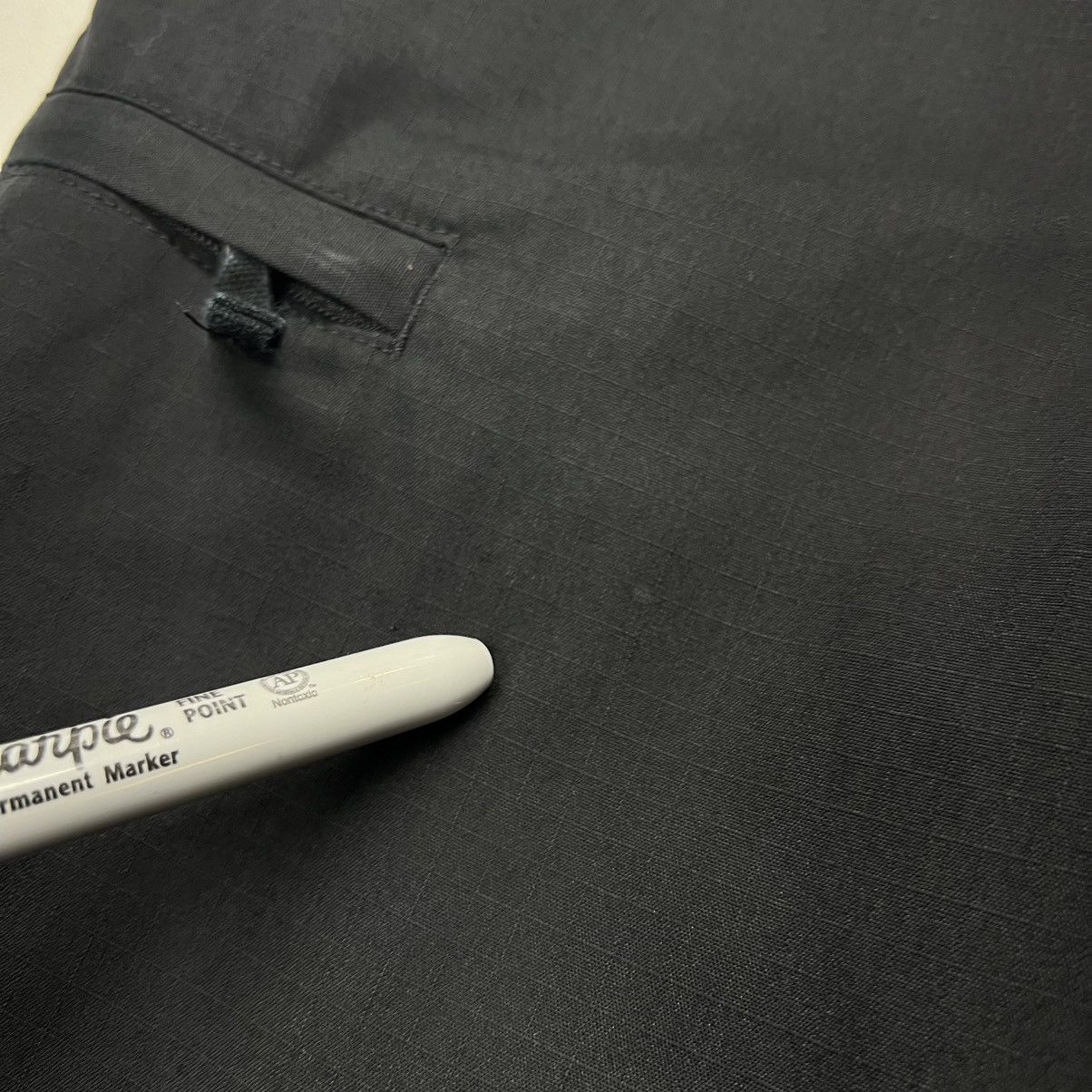 Uniqlo Uniqlo Heat Tech Pants 27-30 Waist Black Belt Ripstop Cargo Size US 30 / EU 46 - 7 Thumbnail