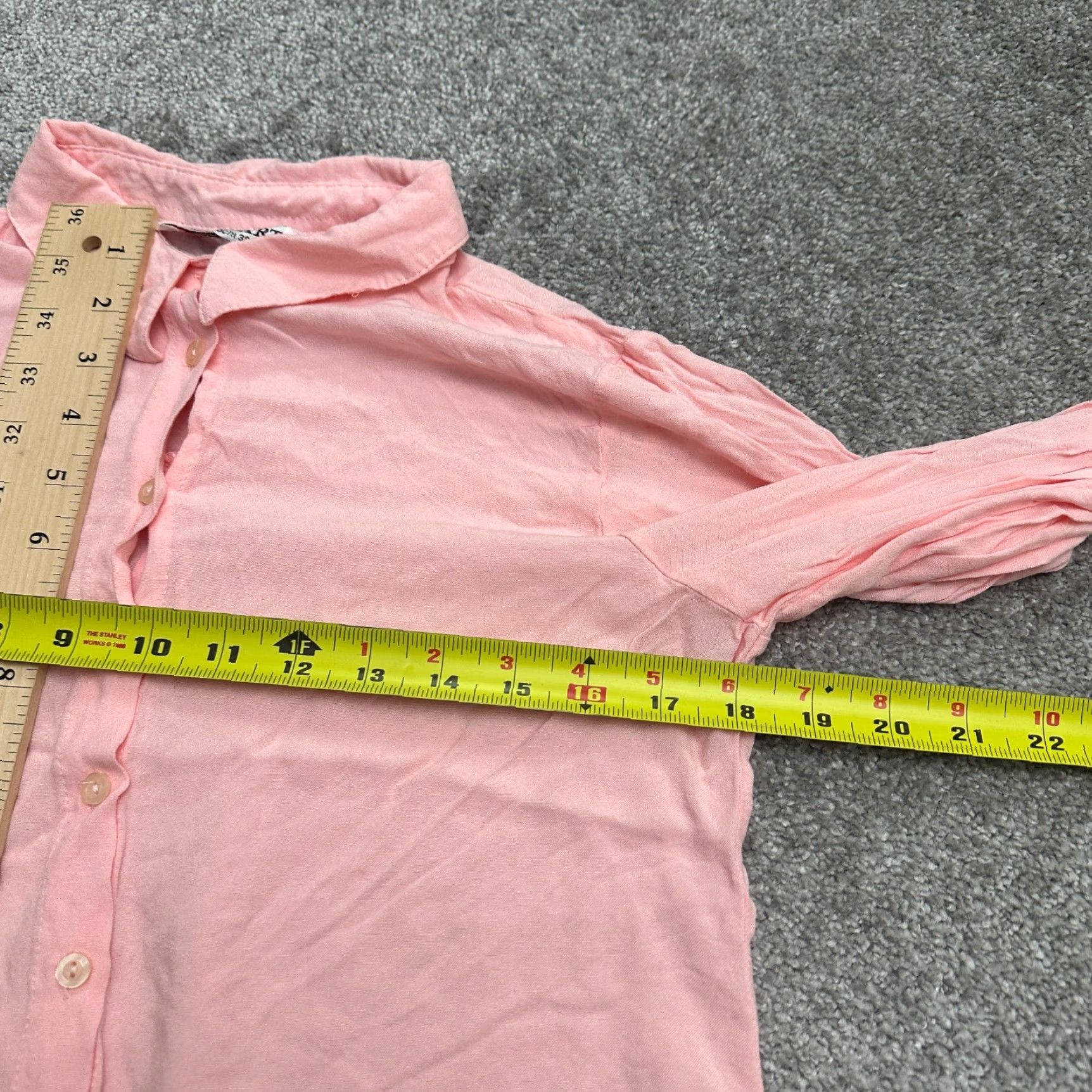 Vintage VINTAGE Big Dart Button-Up Shirt Womens 8 Peach Long Sleeve Knit Rayon Casual Top 90s Designer Womens Size M / US 6-8 / IT 42-44 - 6 Thumbnail