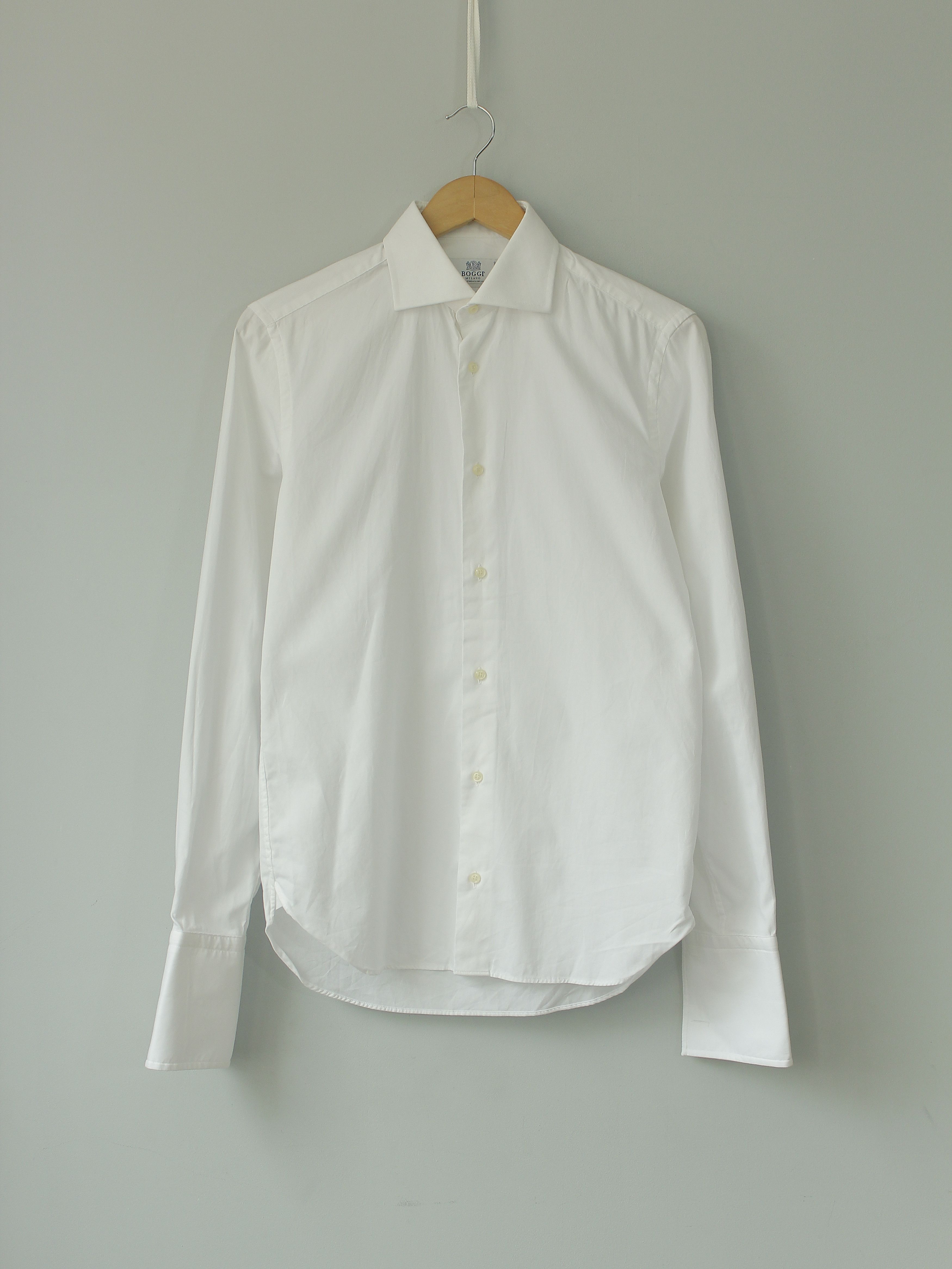Boggi Boggi Custom Fit Button Up shirt White holes for cufflinks s Size US S / EU 44-46 / 1 - 3 Thumbnail