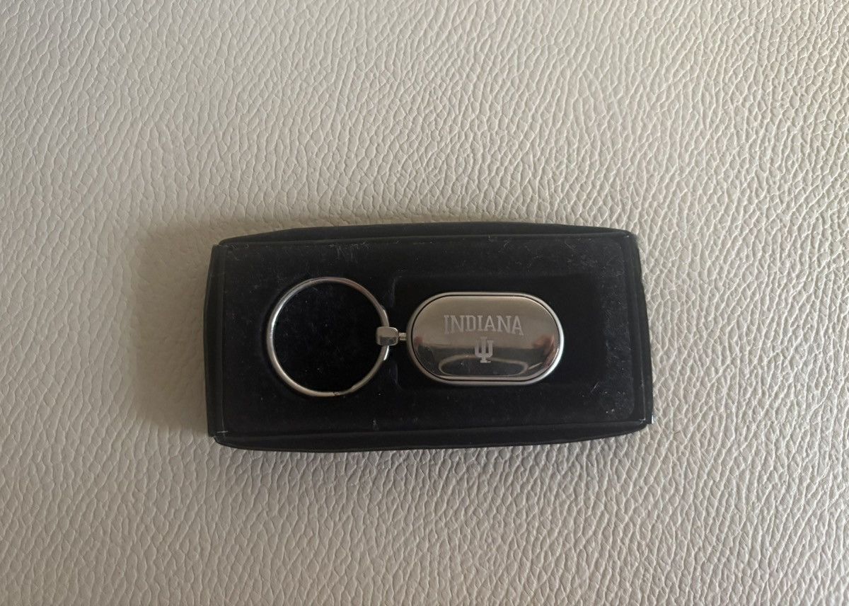 Other New in box silver Indiana university keychain Size ONE SIZE - 1 Thumbnail