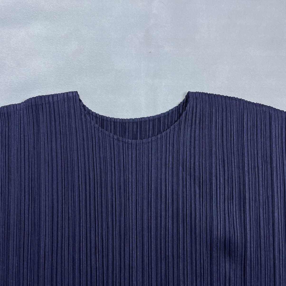 Pleats Please Issey Miyake PLEATS PLEASE ISSEY MIYAKE PLEATED SLEEVELESS TOP Size XS / US 0-2 / IT 36-38 - 3 Thumbnail