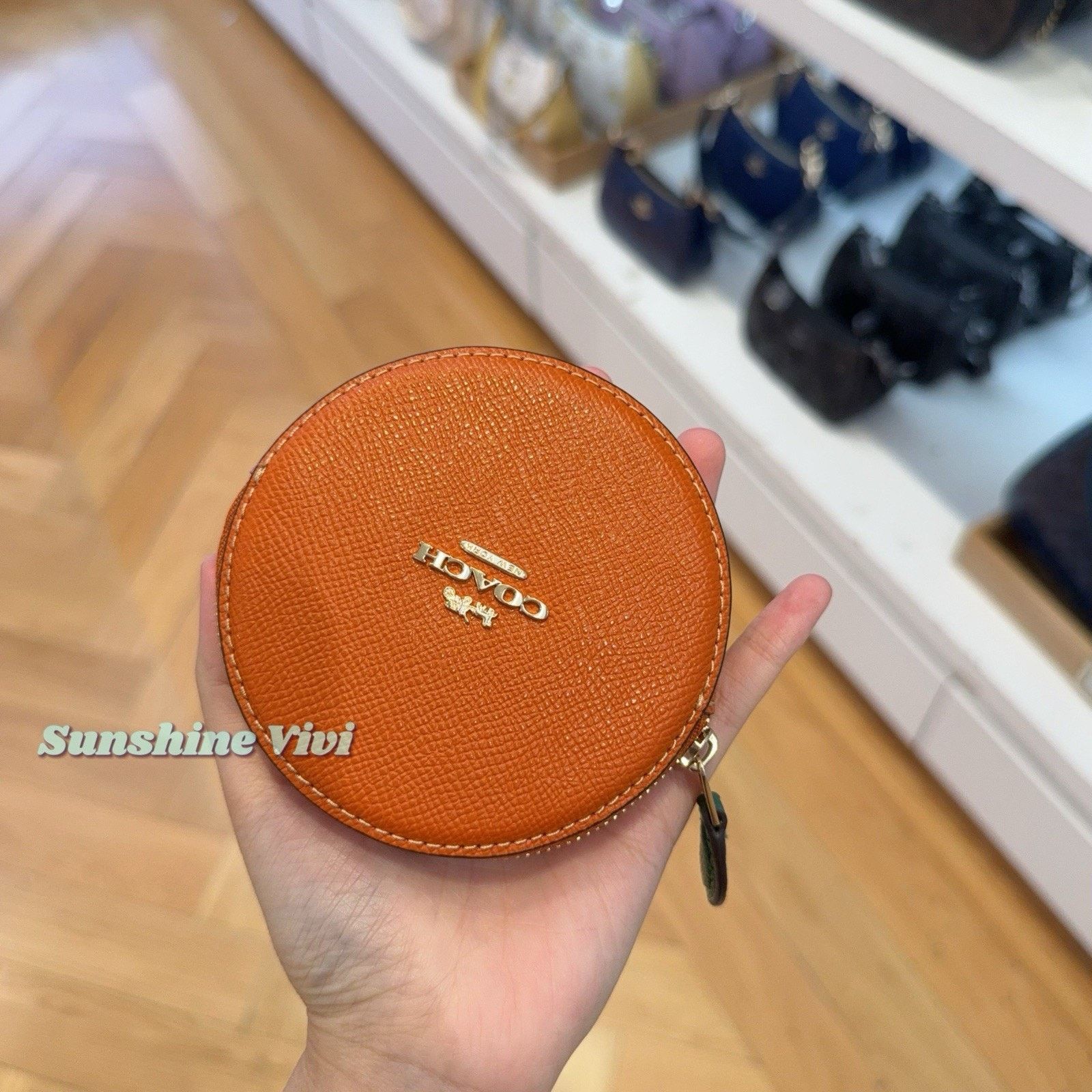 Coach NWT Coach Circle Orange Coin Case CAN29 Spice Orange Size ONE SIZE - 1 Thumbnail