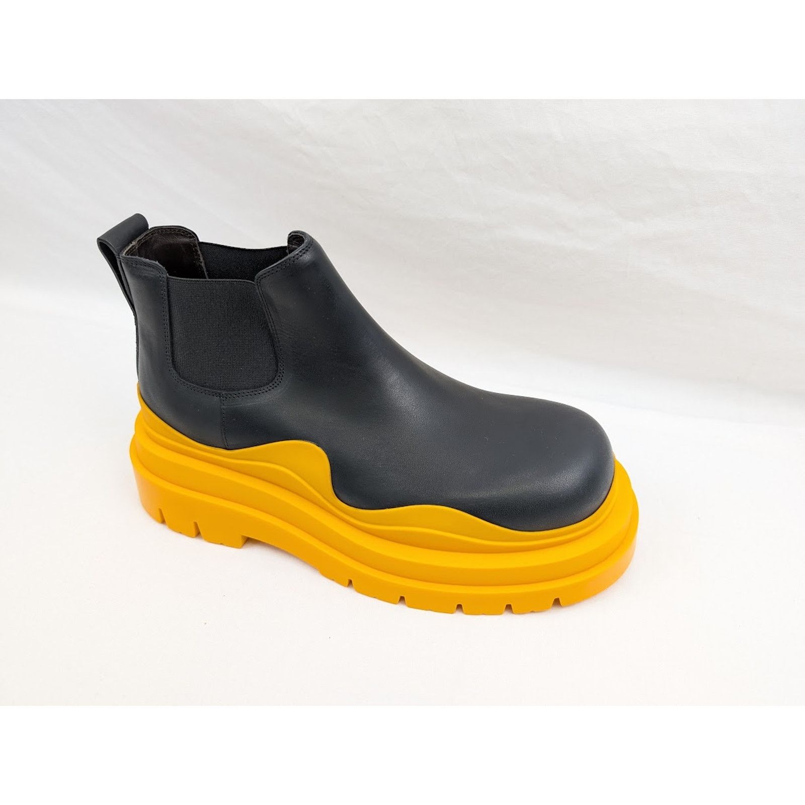 Bottega Veneta o1rshd1 Military Calf Tire Boots in Black Size US 12.5 / EU 45-46 - 2 Thumbnail
