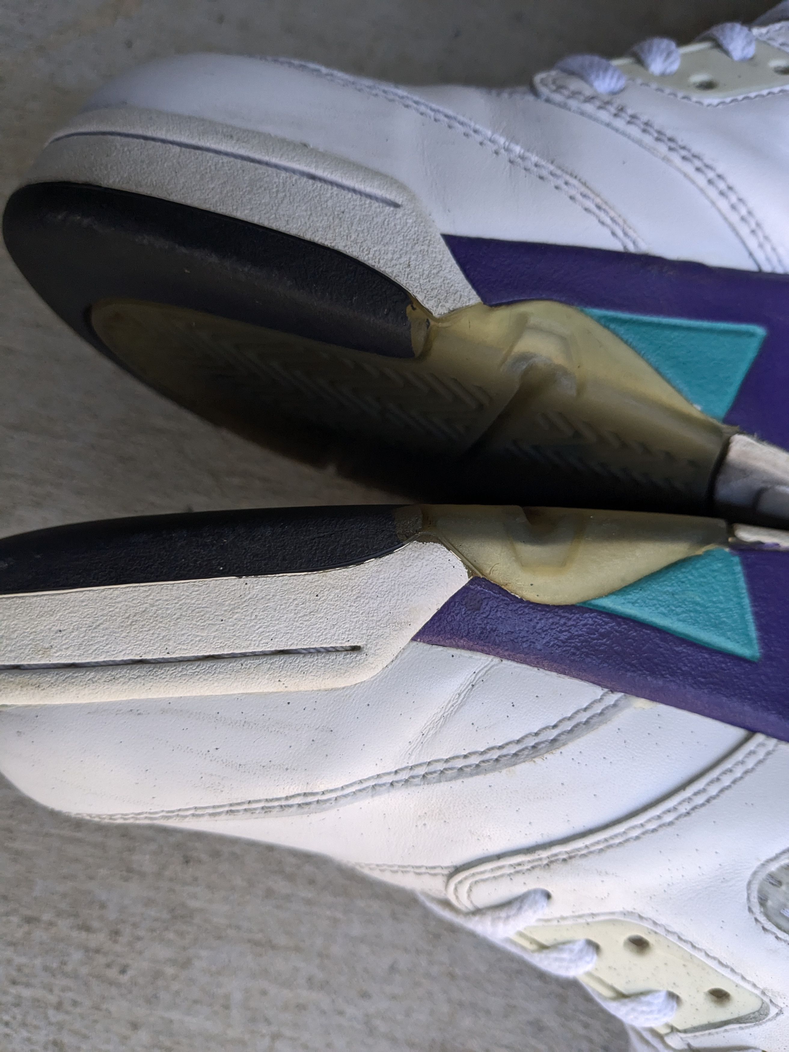Jordan Brand Nike Air Jordan 5 Retro Grape 2013 White Purple 136027-108 Size US 12 / EU 45 - 8 Thumbnail