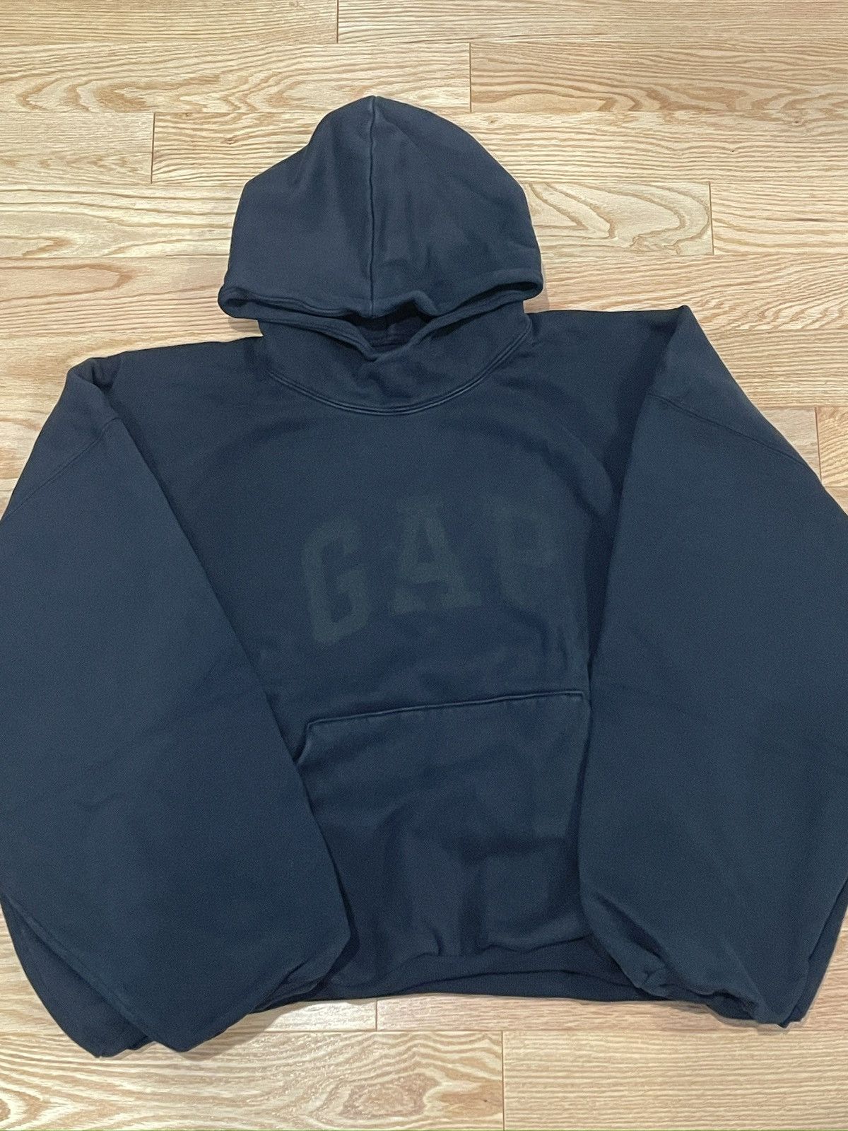 Balenciaga × Gap × Kanye West Washed Black YGEBB Dove Hoodie Size Large Size US L / EU 52-54 / 3 - 1 Thumbnail