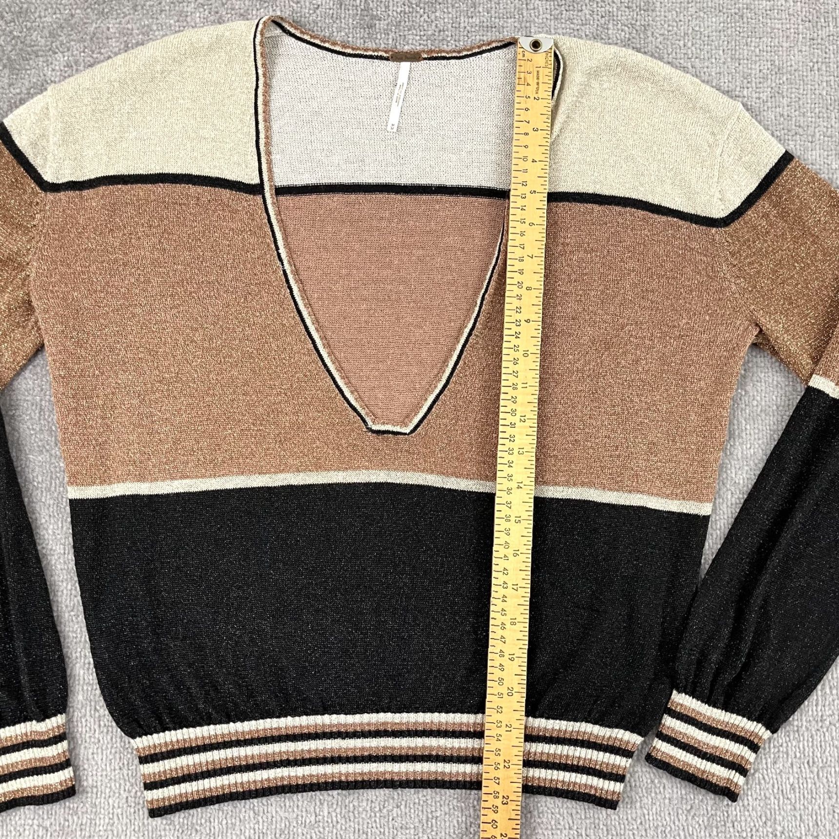 Free People Free People Sweater Womens Medium Gold Dust Linen Metallic Deep V-Neck Pullover Size M / US 6-8 / IT 42-44 - 3 Thumbnail