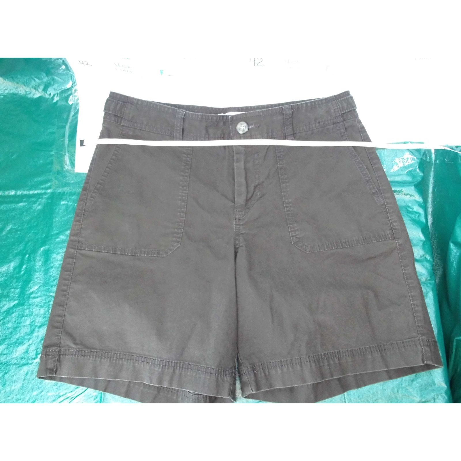 Dockers Dockers Size 6 Mid Rise Curvy Brown Khaki Shorts Pockets Size 28" / US 6 / IT 42 - 3 Thumbnail
