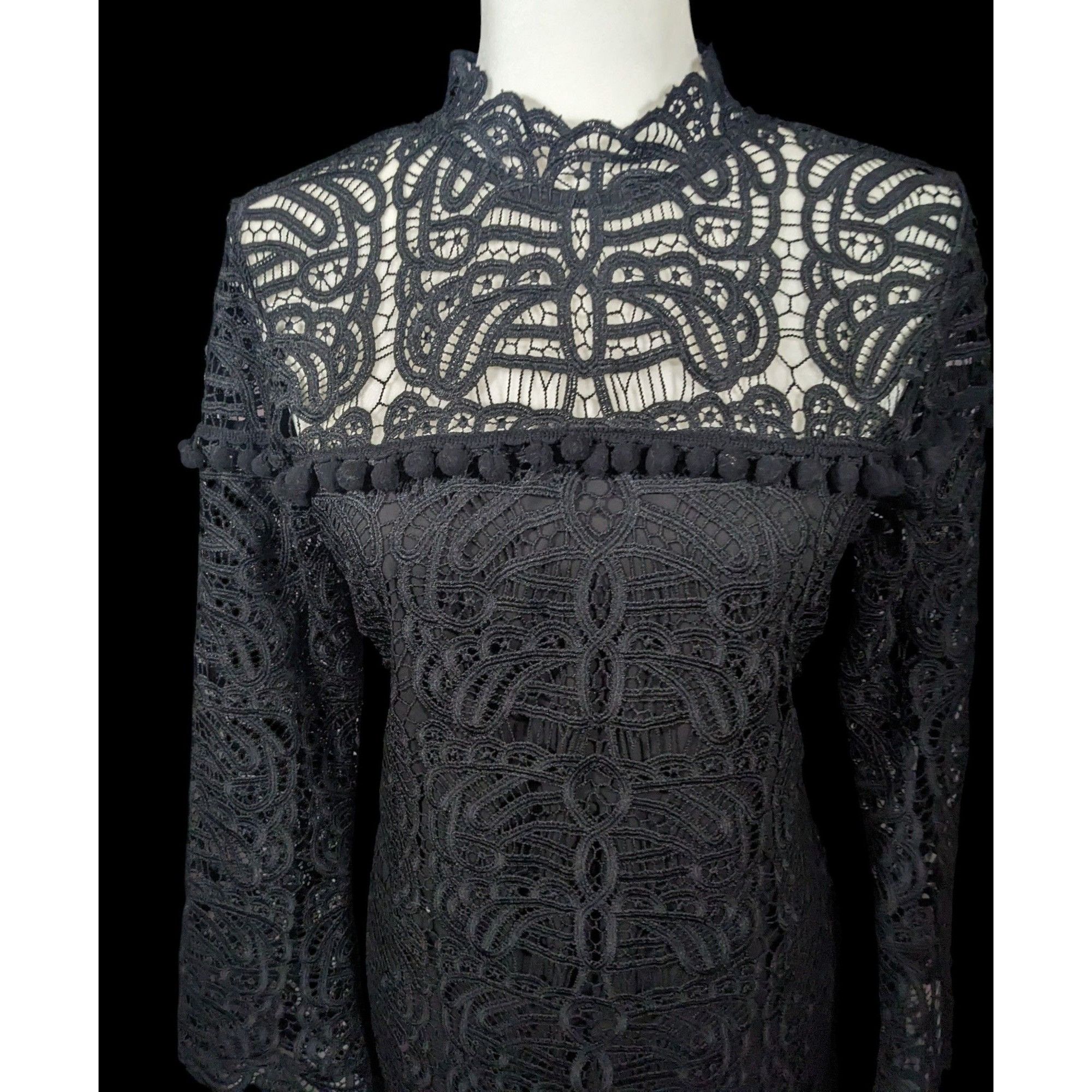 Other Tularosa Gothic Matilda Lace Mock Neck Shift Dress Size Smal Size S / US 4 / IT 40 - 3 Thumbnail