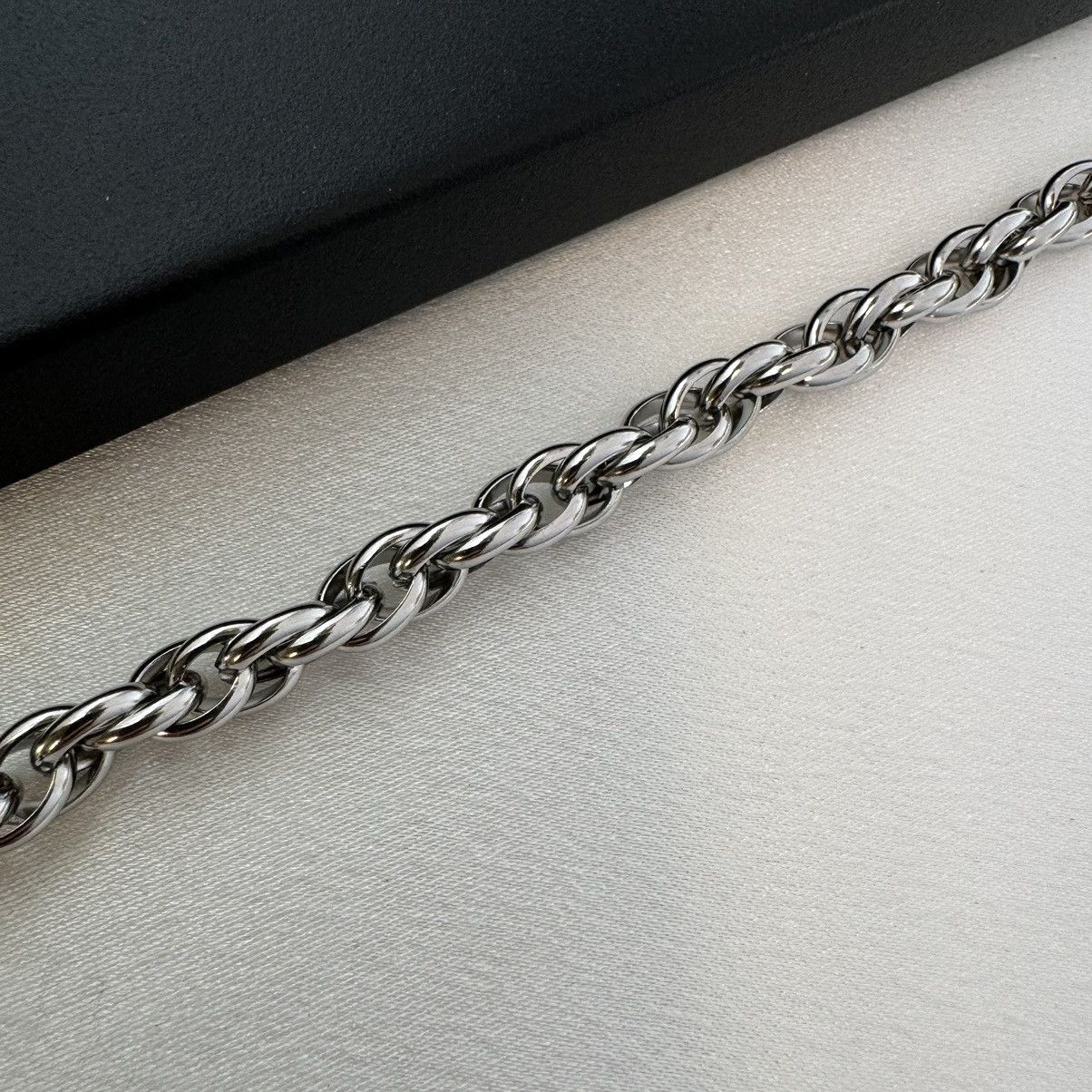 Other Twist Link Chain Bracelet for Men Women,Hip Hop Unisex Style Size ONE SIZE - 2 Thumbnail