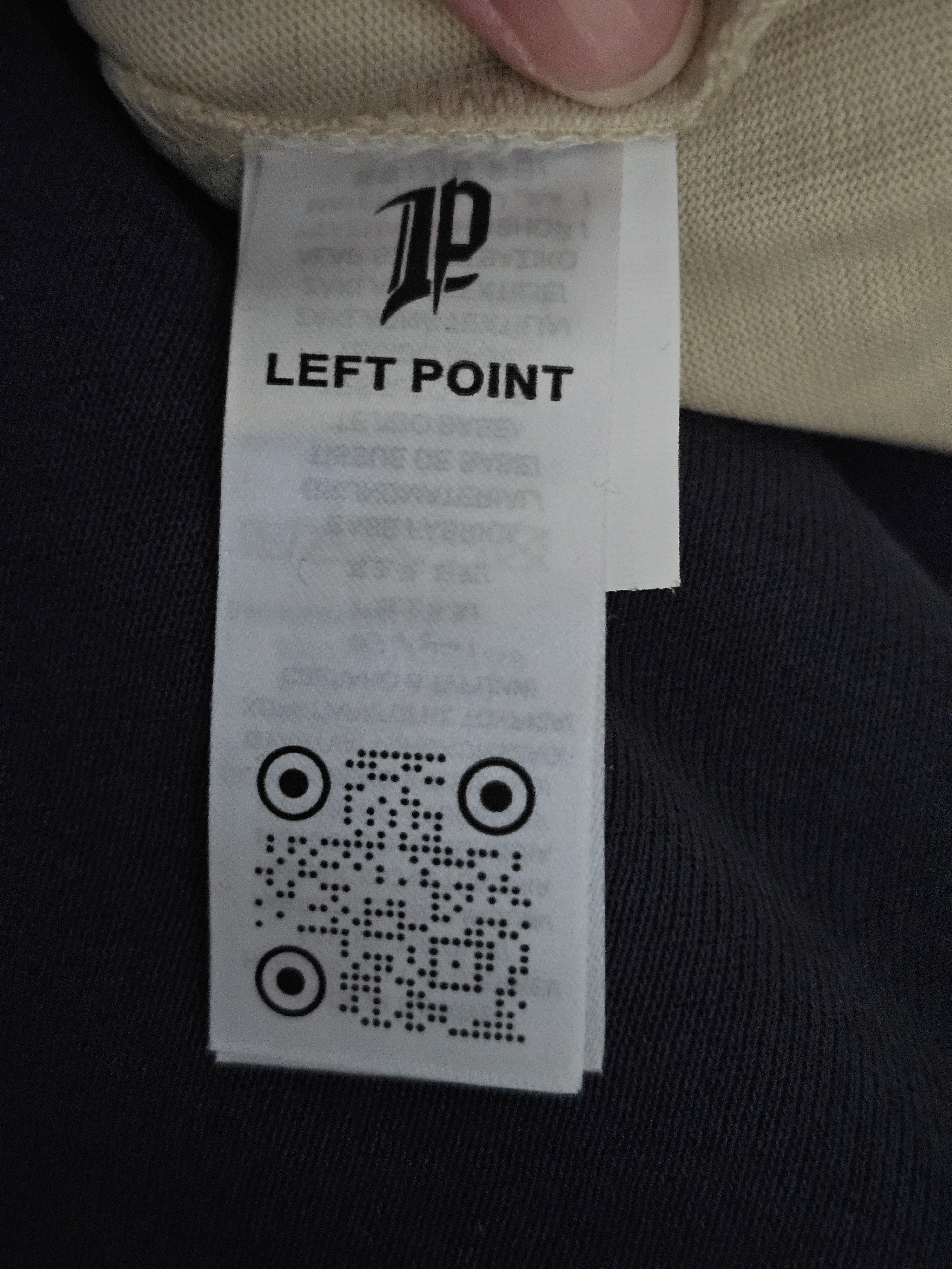 Other Left Point Graphic T-shirt Size US XL / EU 56 / 4 - 13 Thumbnail