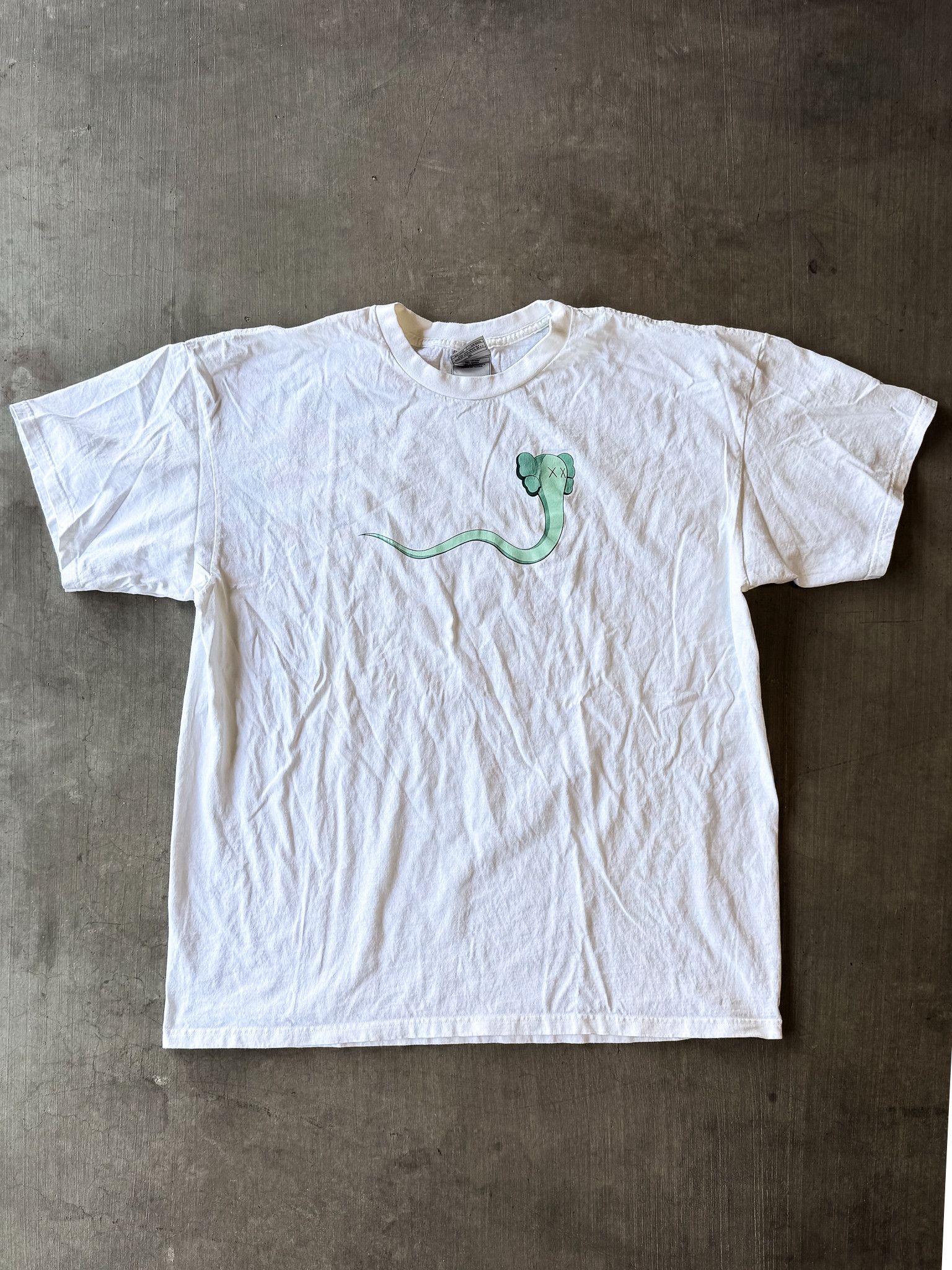 Nike × Undefeated 2004 Kaws Nike Undefeated Shirt Size US XL / EU 56 / 4 - 1 Thumbnail