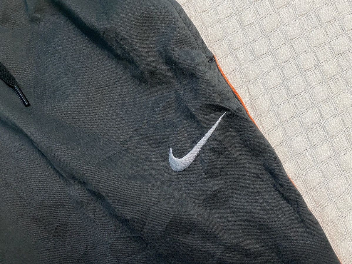 Nike × atmos VINTAGE NIKE 90S BAGGY NYLON WIDE LEG SWOOSH TRACK PANTS Y2K Size US 32 / EU 48 - 5 Thumbnail