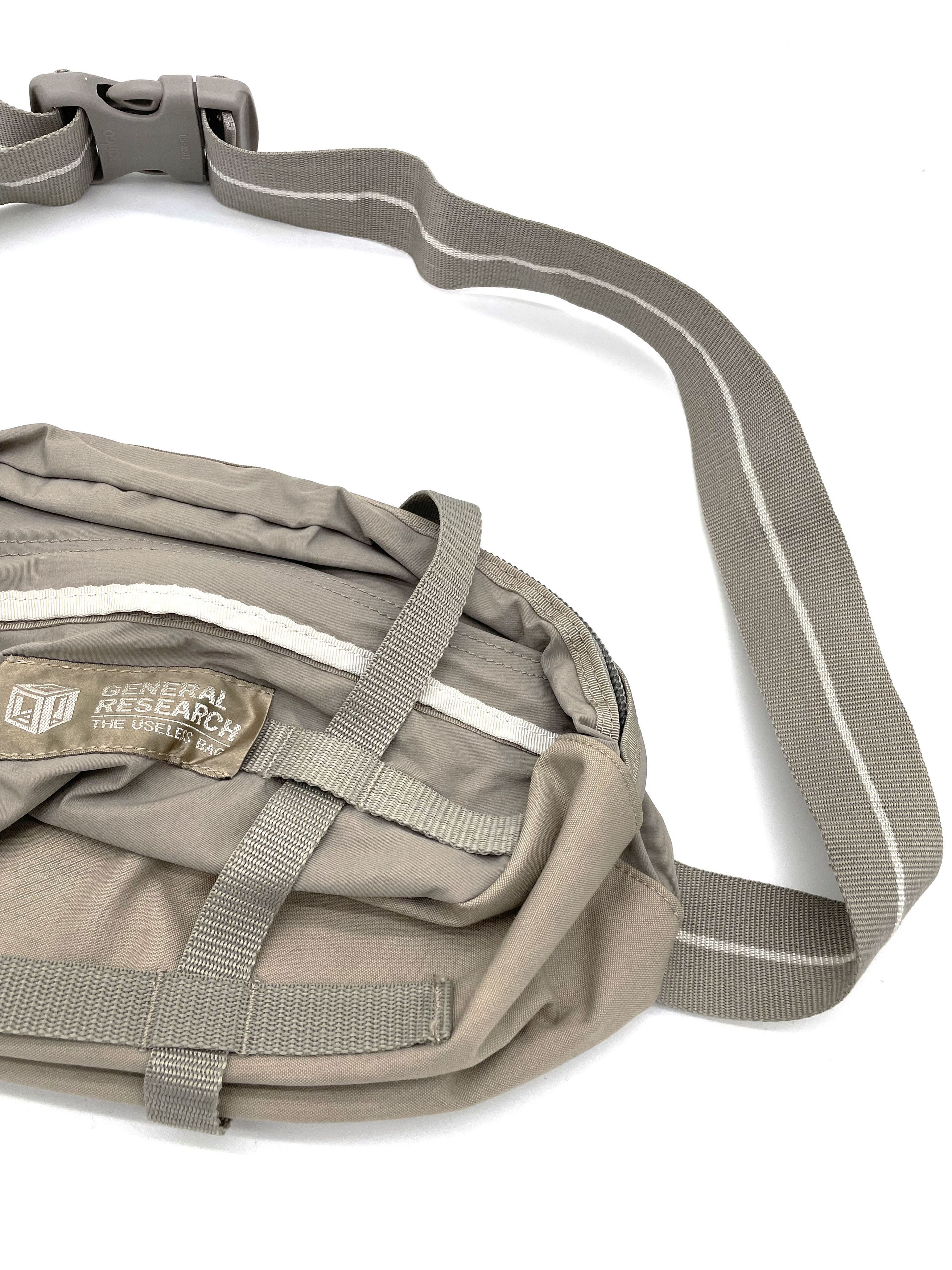 General Research 2000's The Useless Bag Waistbag Size ONE SIZE - 4 Thumbnail