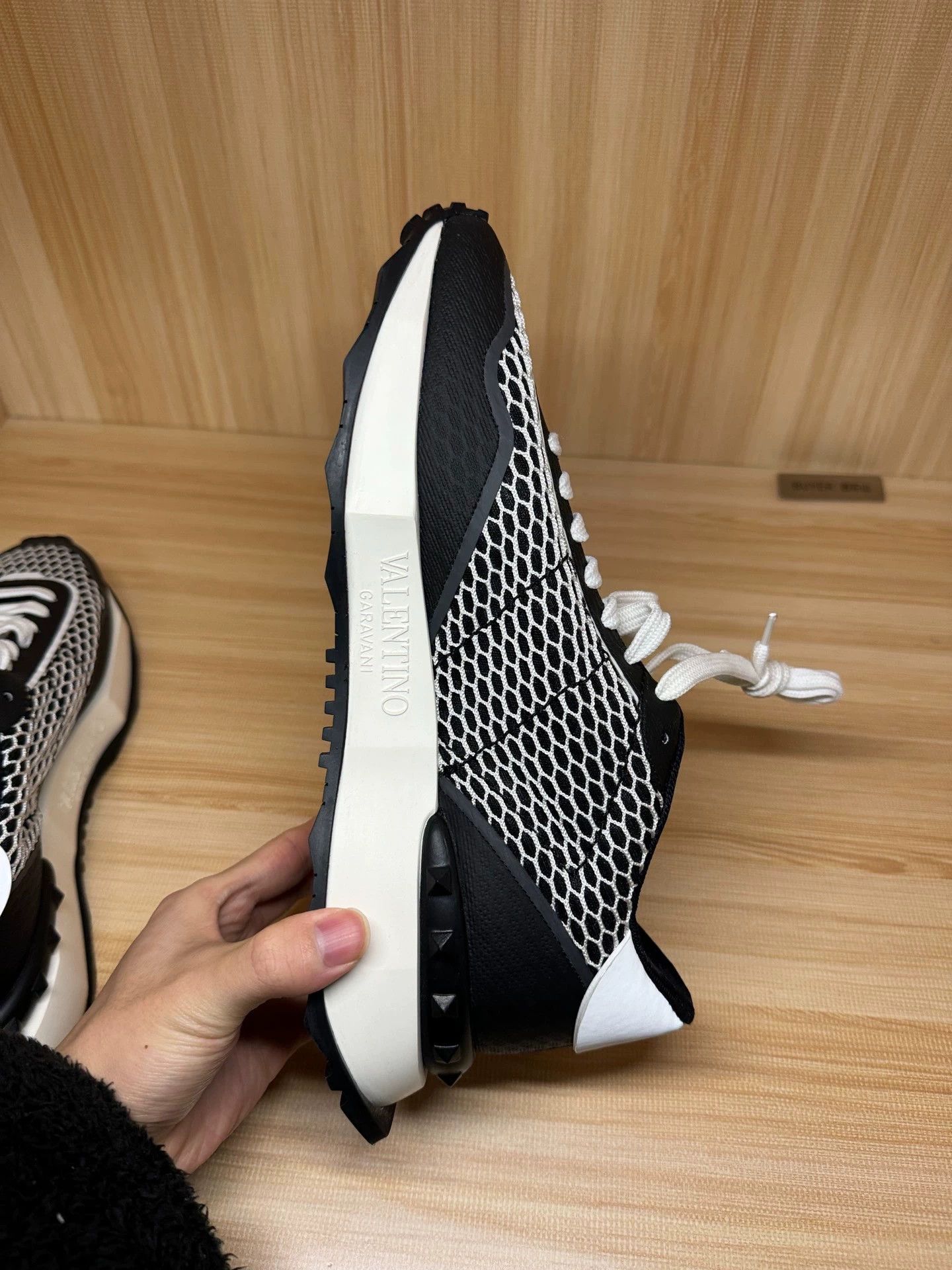 Valentino VALENTINO Double Mesh Black & White 41 Rivet Thick Trainer Size US 8 / EU 41 - 6 Thumbnail