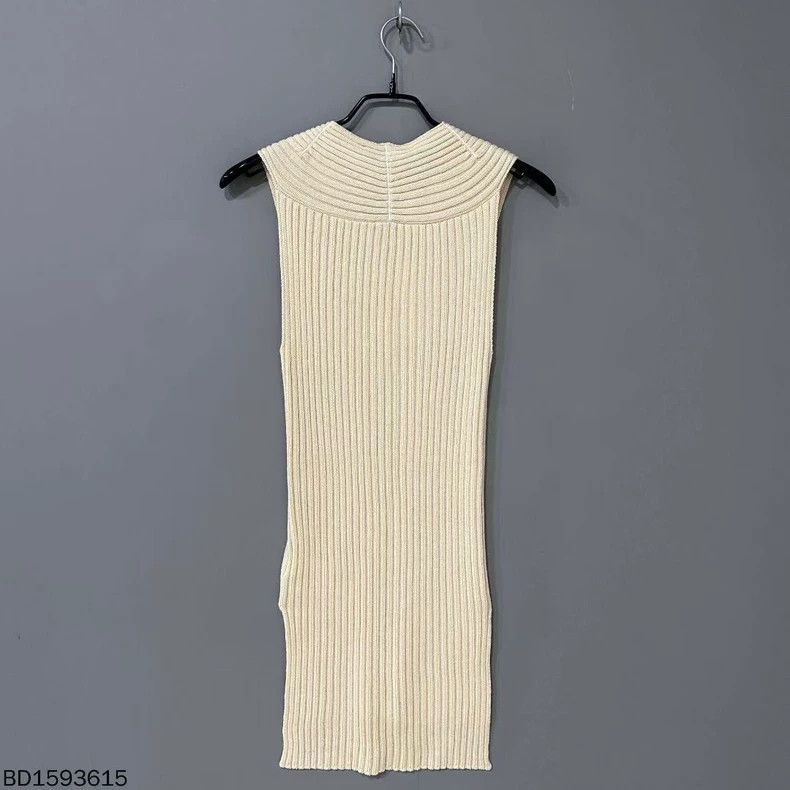 Celine Long Sleeved Knit Dress in OffWhite Size M / US 6-8 / IT 42-44 - 3 Thumbnail