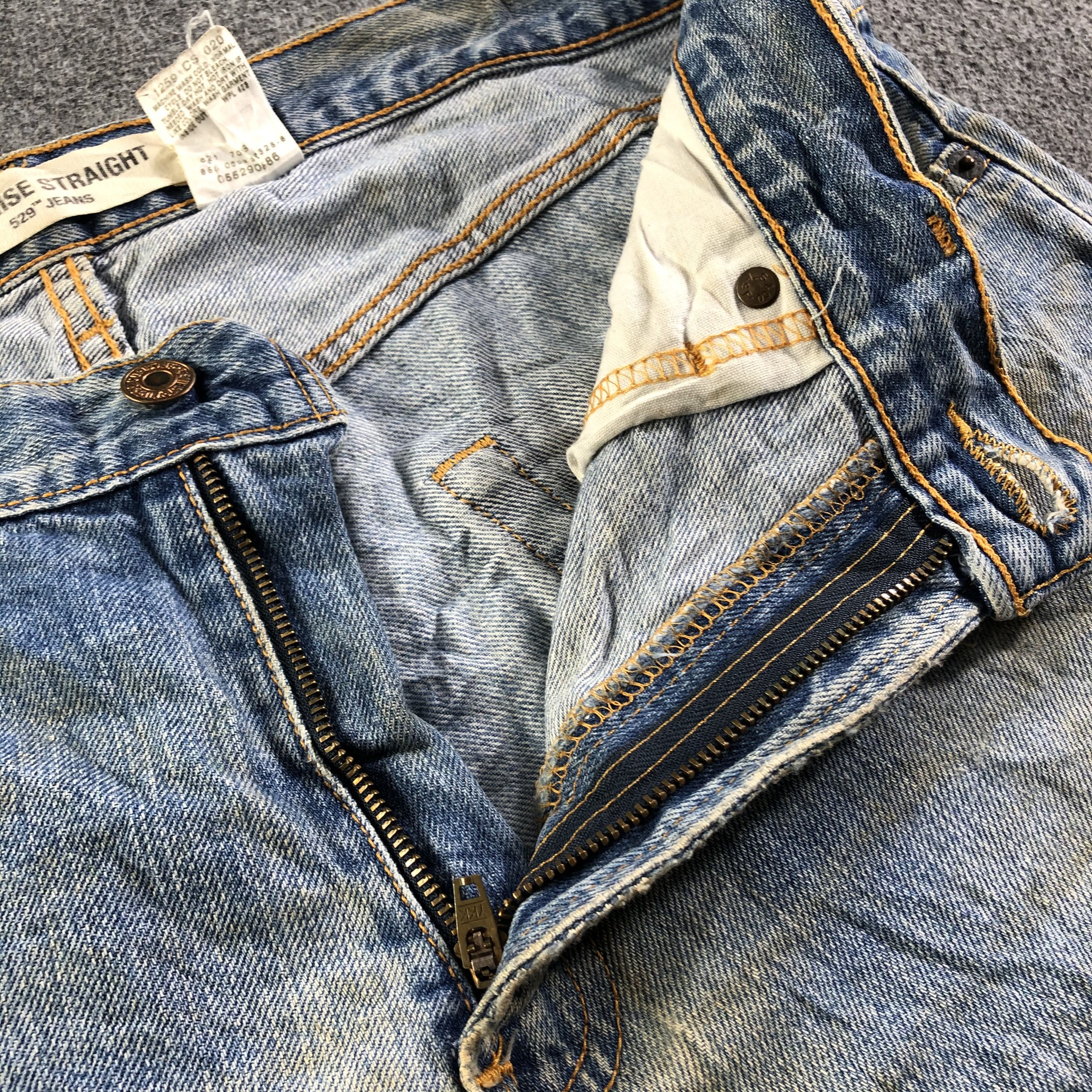 Levi's Vintage Light Wash Levis 529 Jeans-J3351 Size US 35 - 8 Thumbnail