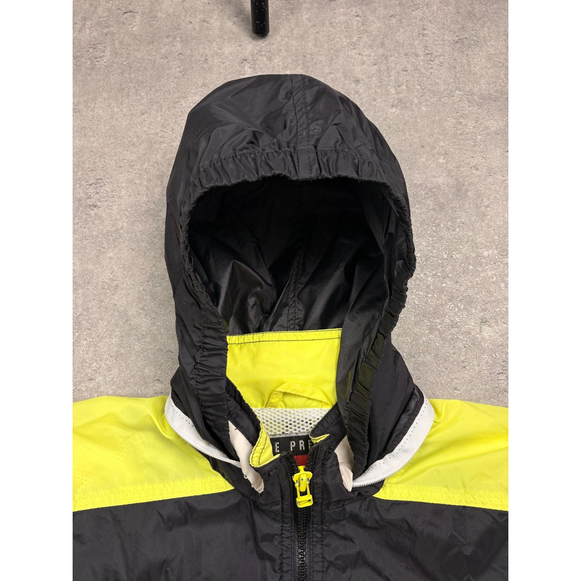 Nike Nike Borussia Dortmund BVB 09 Womens Vintage Windbreaker Jac Size XS / US 0-2 / IT 36-38 - 11 Thumbnail