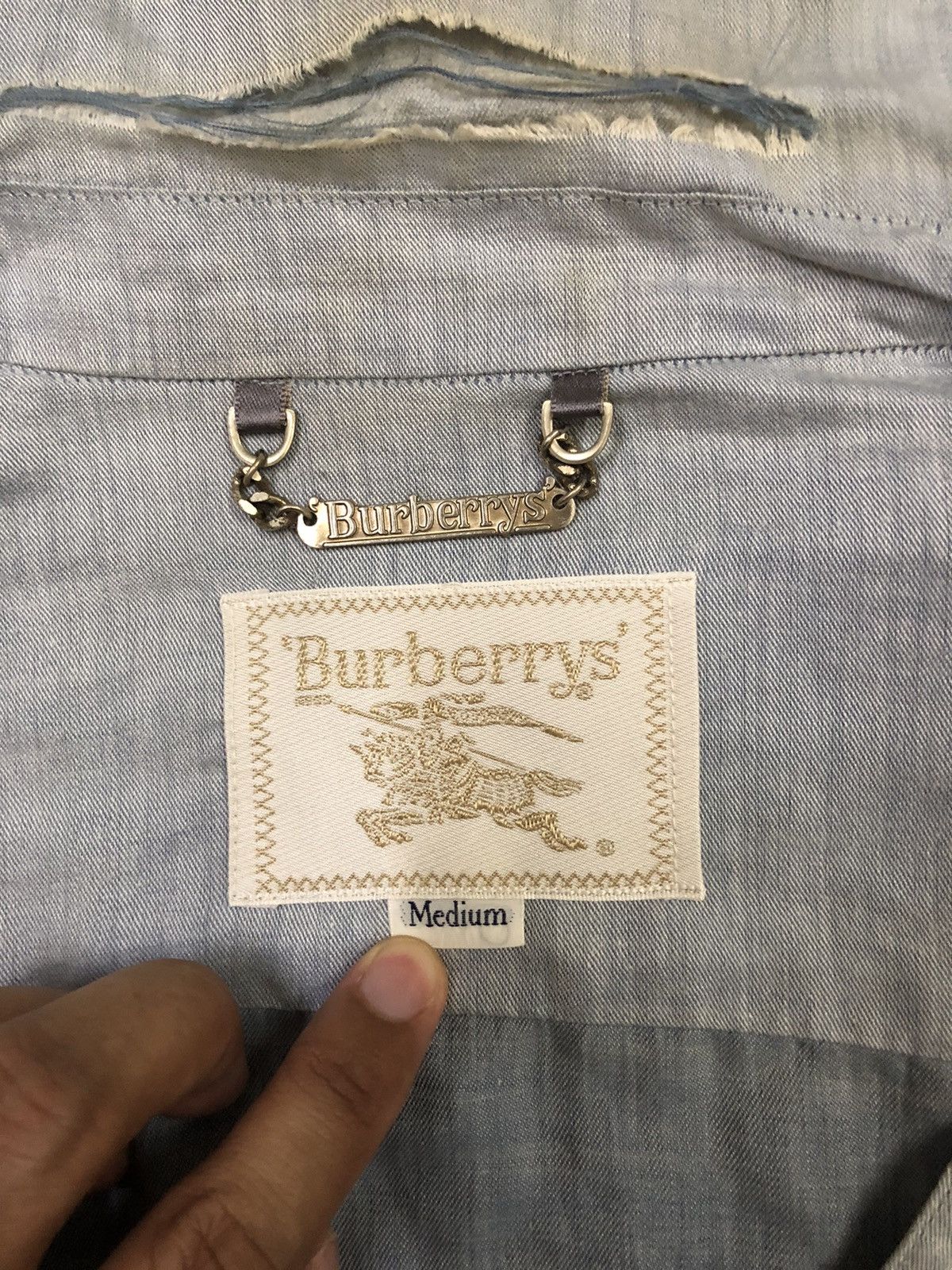 Burberry Vintage Burberrys Faded Embroidery Logo Zipper Ups Jacket Size US L / EU 52-54 / 3 - 13 Thumbnail