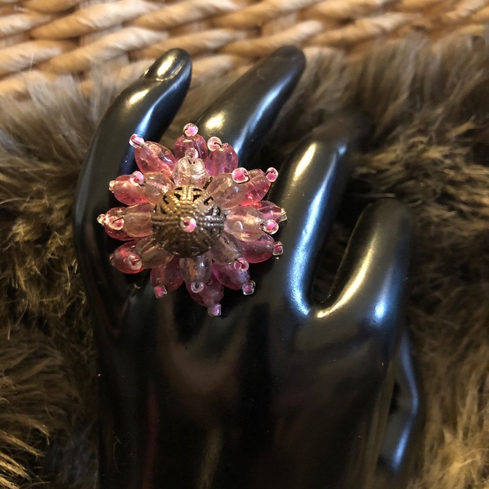 Jewelry Cluster mauve pink beaded fun stretch ring Size ONE SIZE - 1 Thumbnail