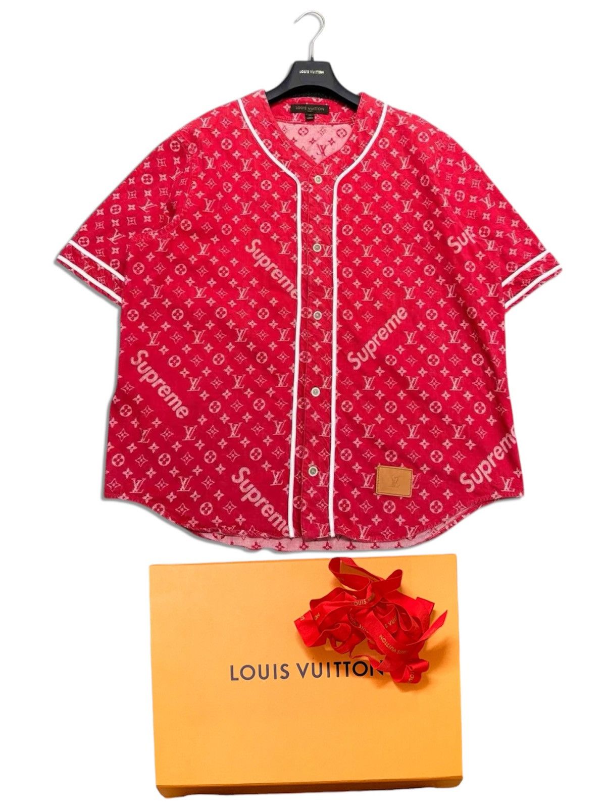 Louis Vuitton × Supreme Louis Vuitton X Supreme 4L Baseball Jersey Denim Monogram Size US XXL / EU 58 / 5 - 1 Thumbnail