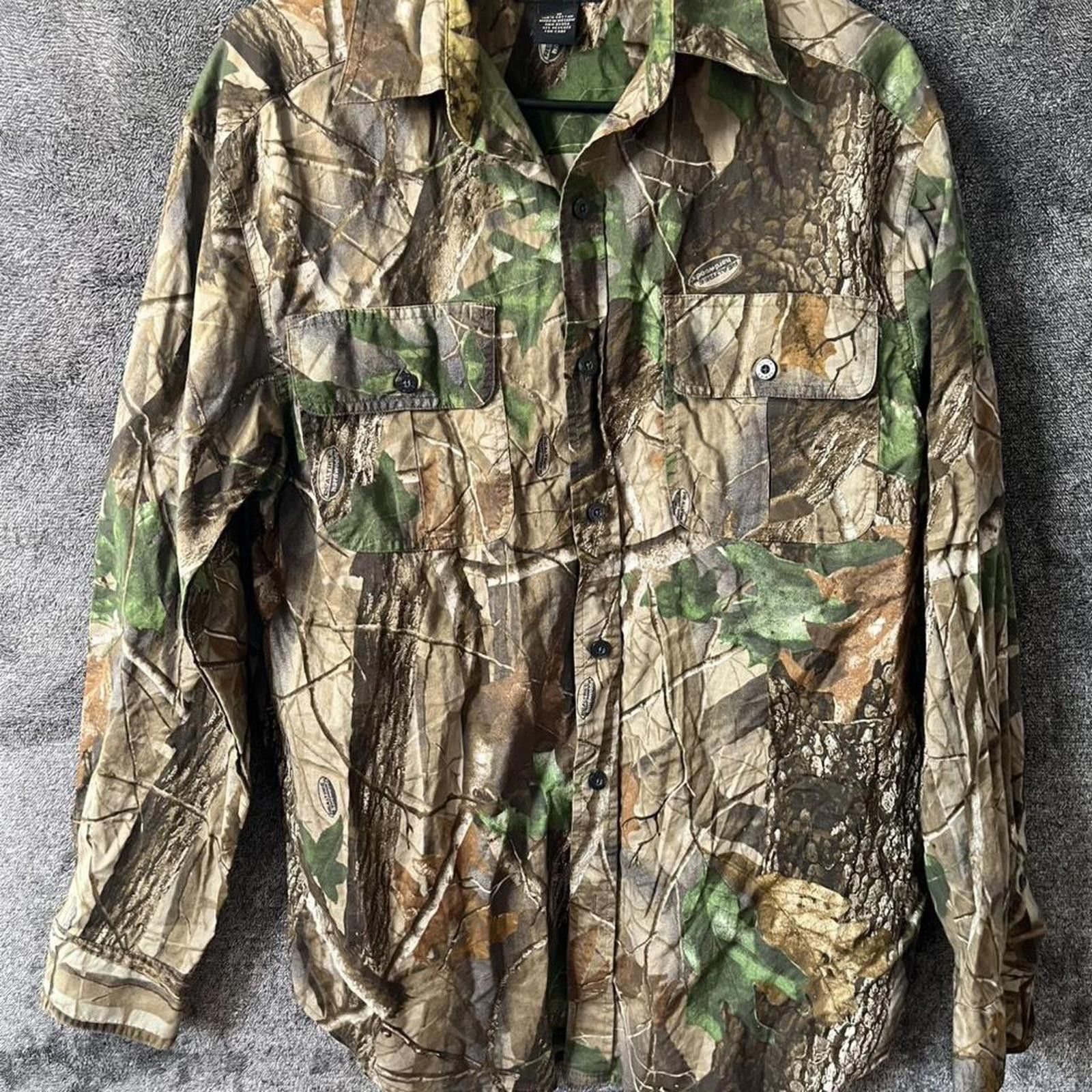 Realtree Vintage Guide Series Realtree Camo Button-Up Shirt M. Size US M / EU 48-50 / 2 - 1 Thumbnail