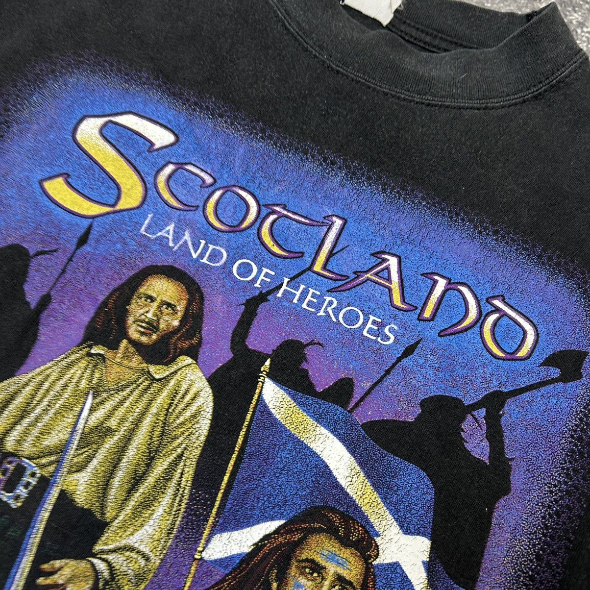 Vintage Vintage Scotland Land Of Heroes 90’s Graphic Tee Size US M / EU 48-50 / 2 - 3 Thumbnail