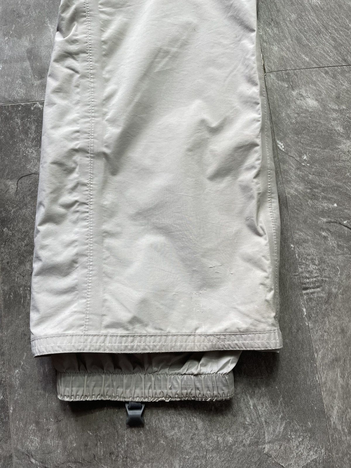Nike ACG Vintage Nike ACG Ski Pants Snowboard Y2K Storm Fit 00s Size 28" / US 6 / IT 42 - 12 Thumbnail
