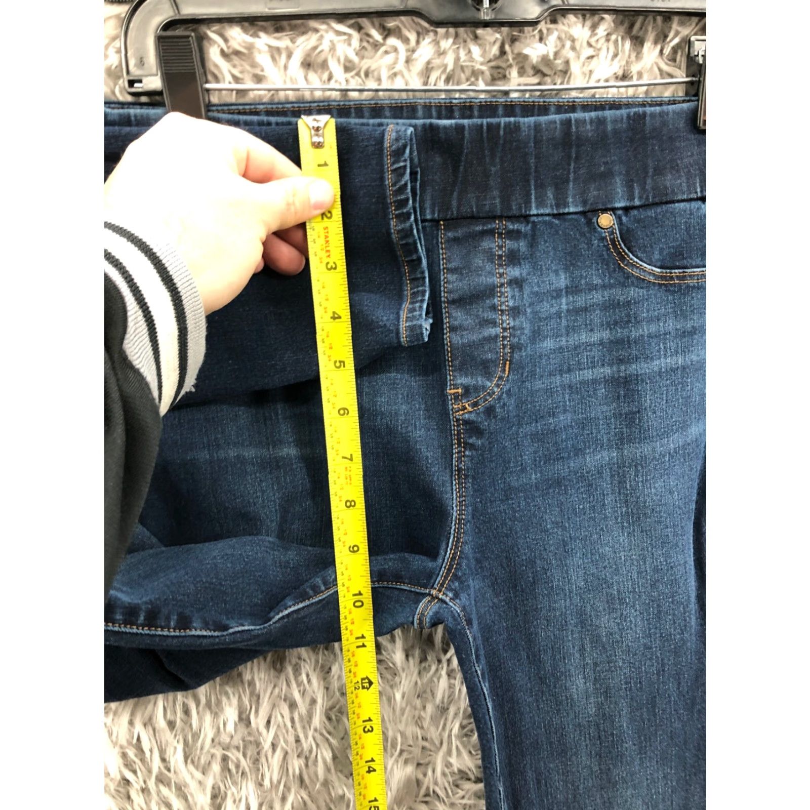 Denime Liverpool Jeans The Skinny Pull On Jeans Womens Size 6 Mid Rise Dark Wash Blue Denim Size 28" / US 6 / IT 42 - 4 Thumbnail
