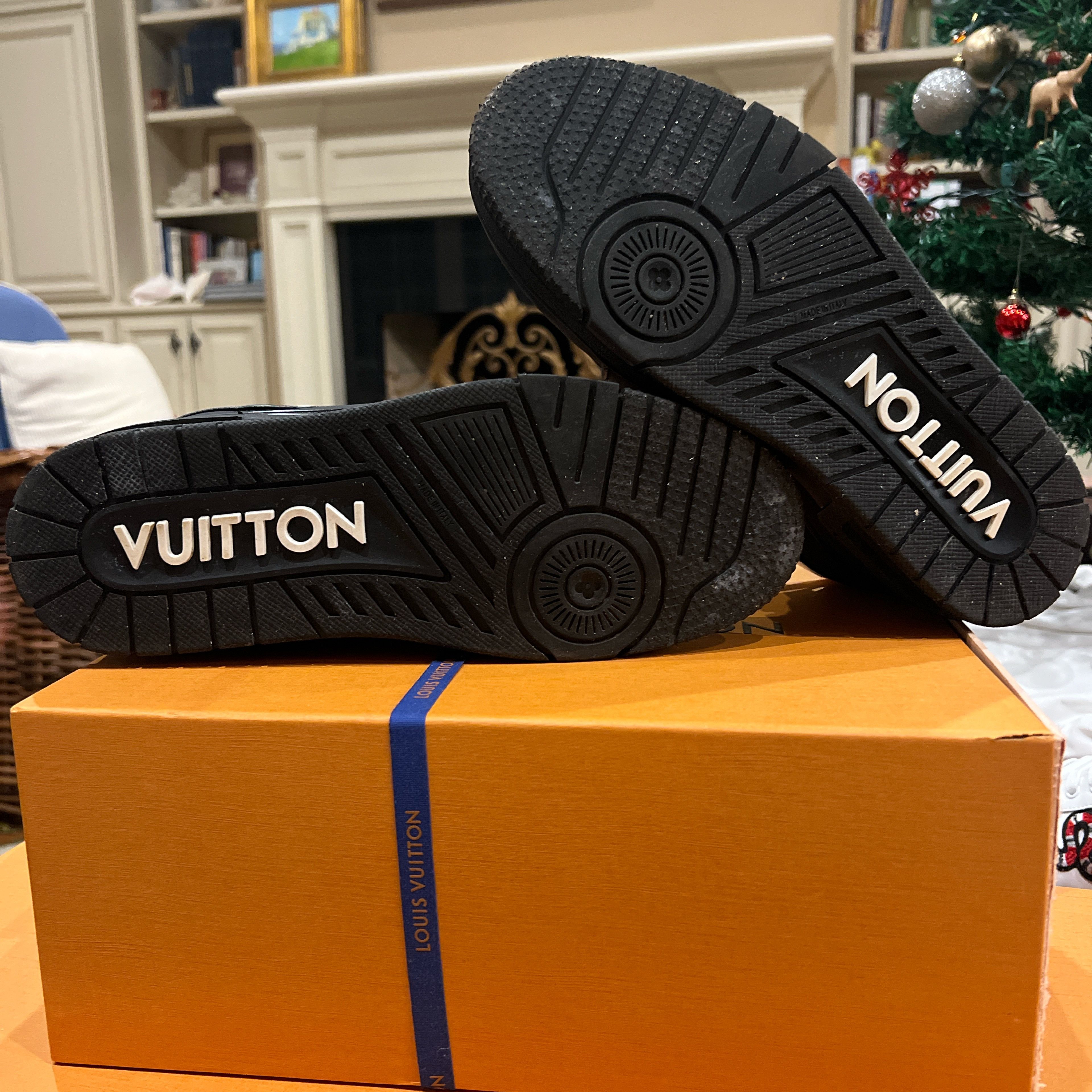 NO ID Designer Size US 10 / EU 43 - 4 Thumbnail