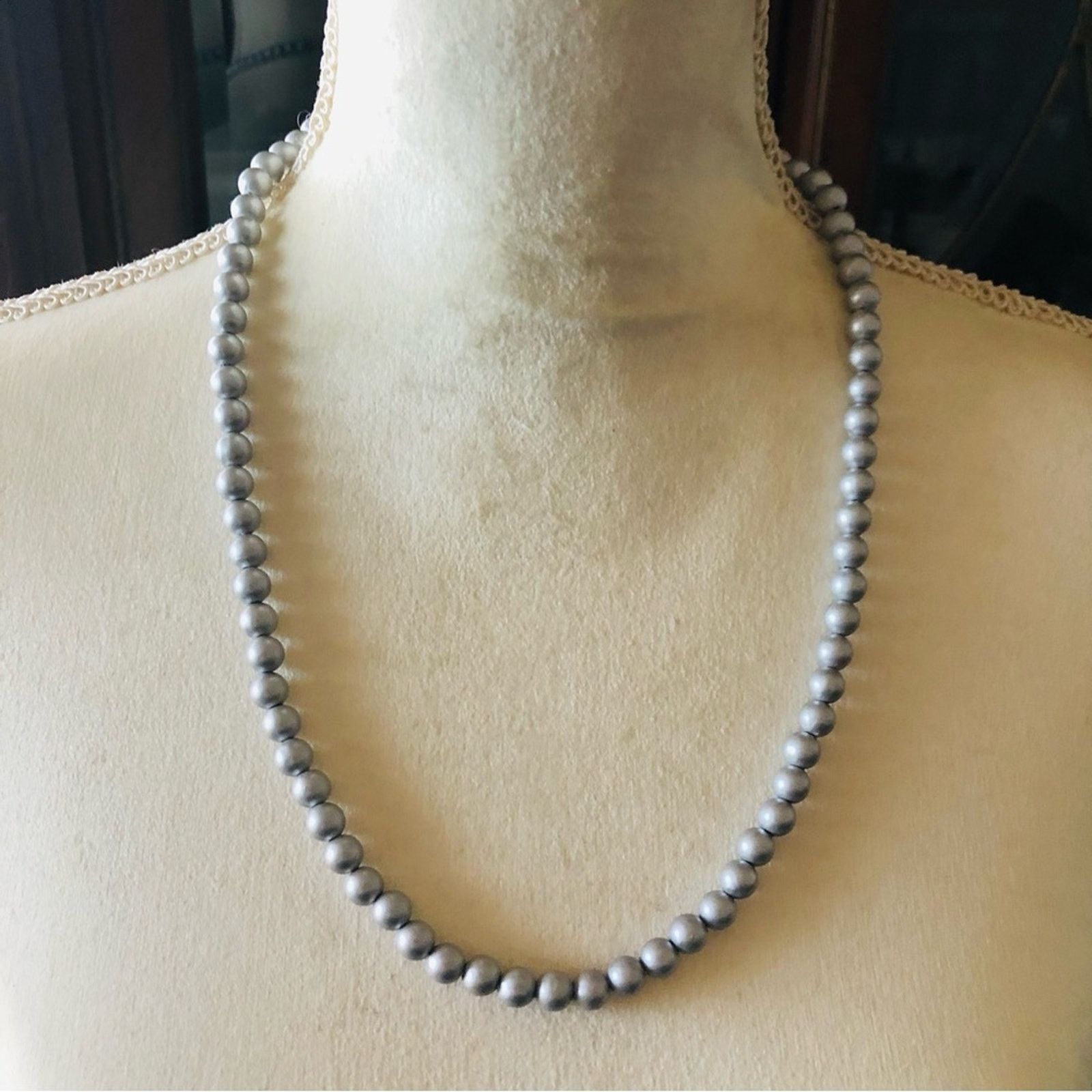 Vintage Vintage 70s-80s silver gray pearl bead necklace Size ONE SIZE - 2 Thumbnail