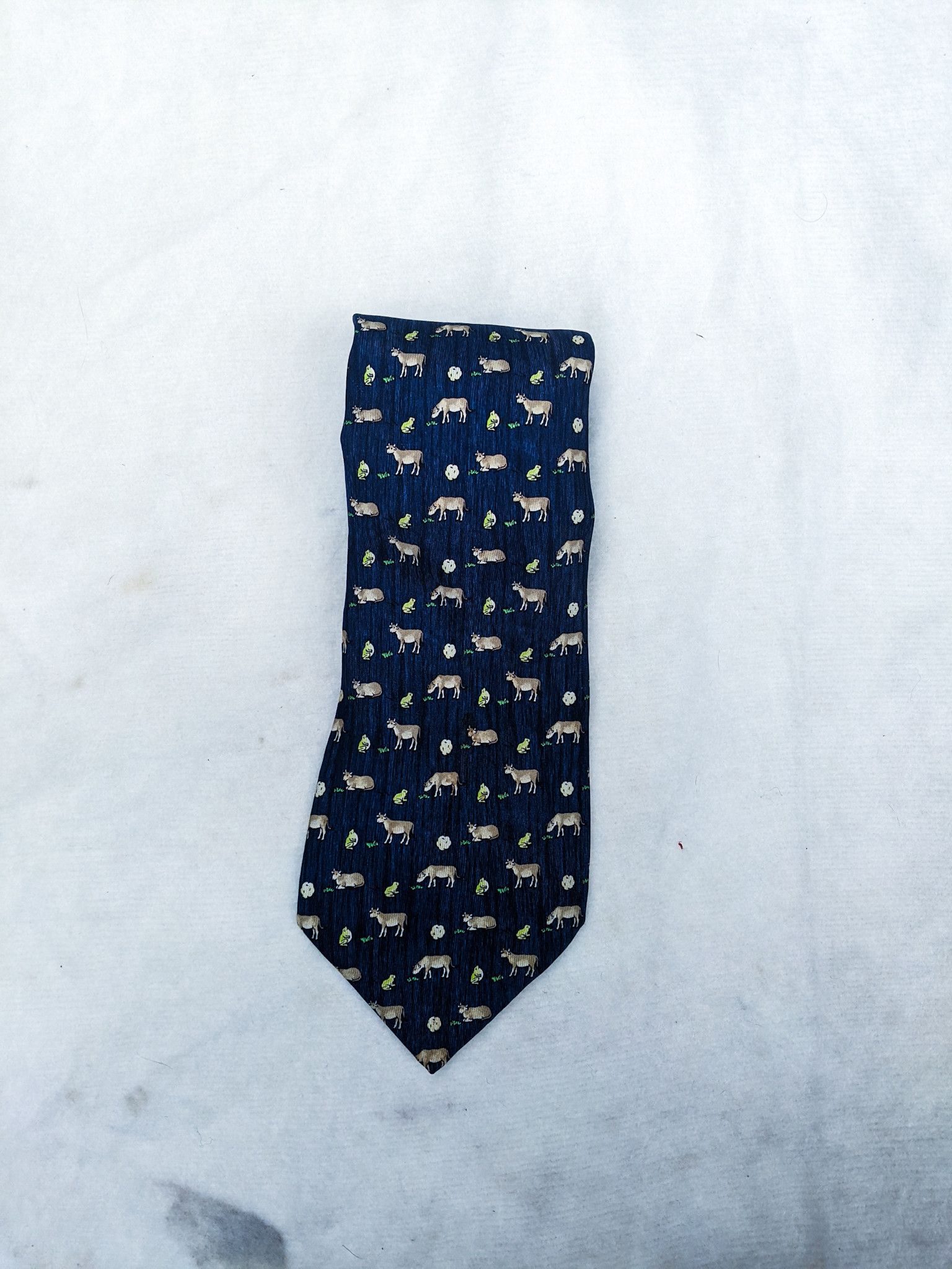 Hermes ❗Rare❗Vintage Hermes Cow & Frog Silk Neck Tie Size ONE SIZE - 5 Thumbnail