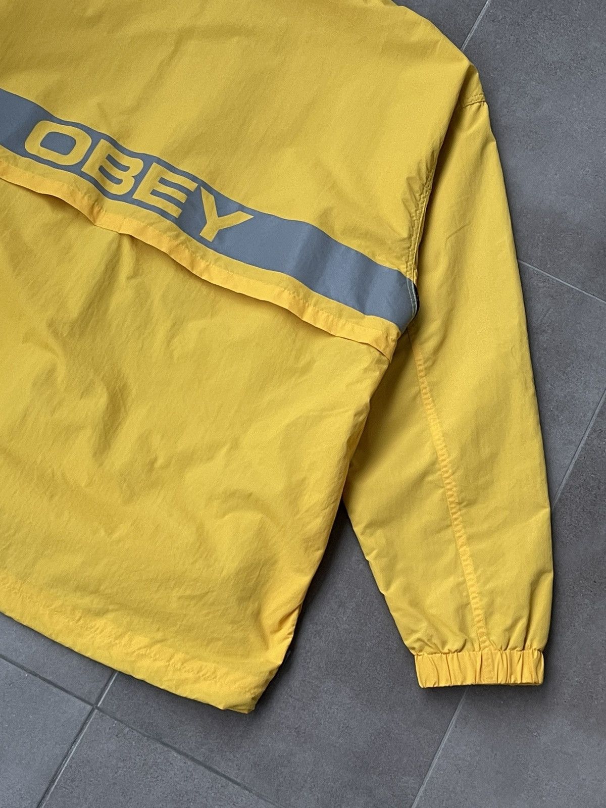 Obey Obey Small Logo Yellow Reflective Windbreaker Anorack Jacket Size US XXL / EU 58 / 5 - 12 Thumbnail