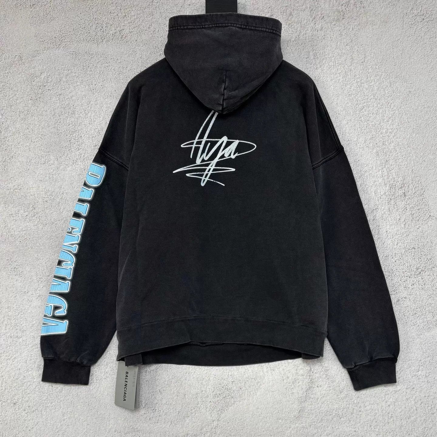 Balenciaga Balenciaga Aya Nakamura Star Distressed Washed Black Hood Size US S / EU 44-46 / 1 - 2 Thumbnail