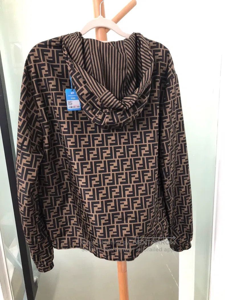Fendi Fendi Printed Full-Covered Jacket/Reversible Size US S / EU 44-46 / 1 - 2 Thumbnail