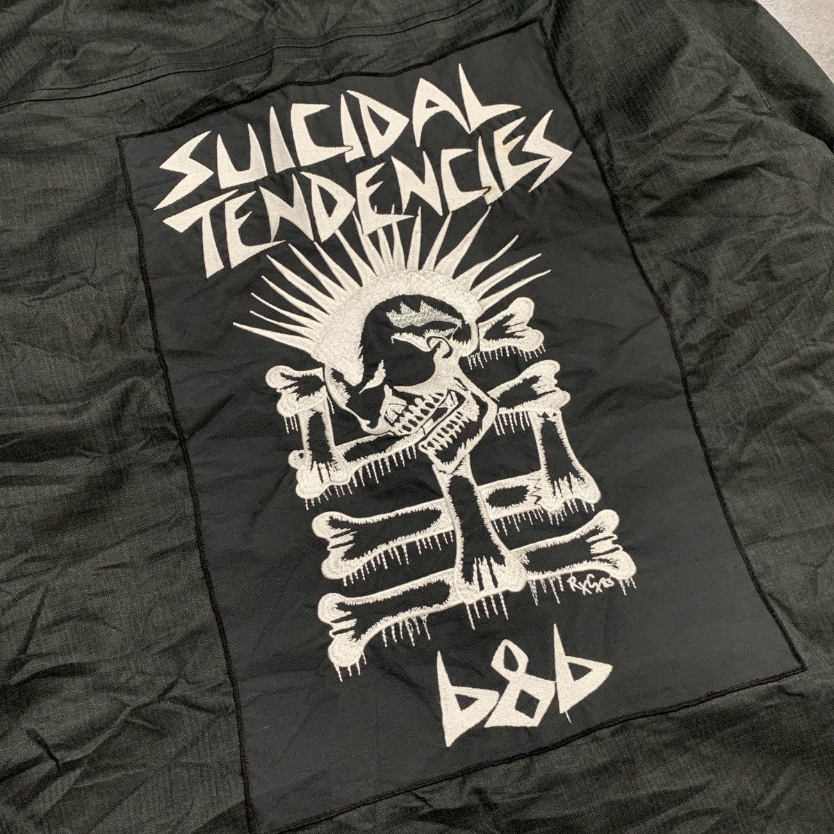 Suicidal Tendencies 686 コラボジャケット Lサイズ 686 x Suicidal Tendencies Limited Edition Jacket | Hypebeast