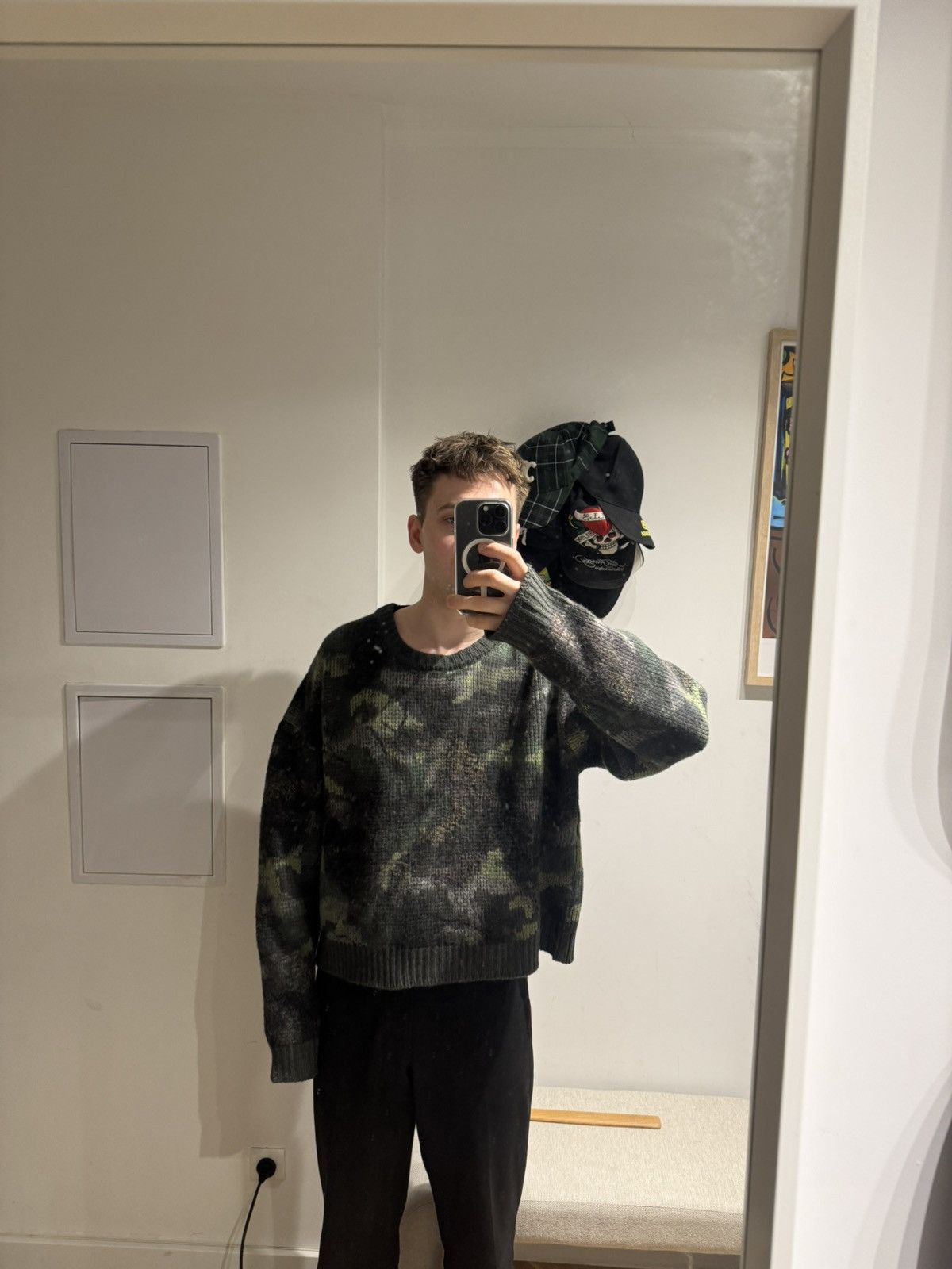 Celine Celine Paris Boxy Fit Cropped Wool Camo Designer Sweater Size US L / EU 52-54 / 3 - 3 Thumbnail