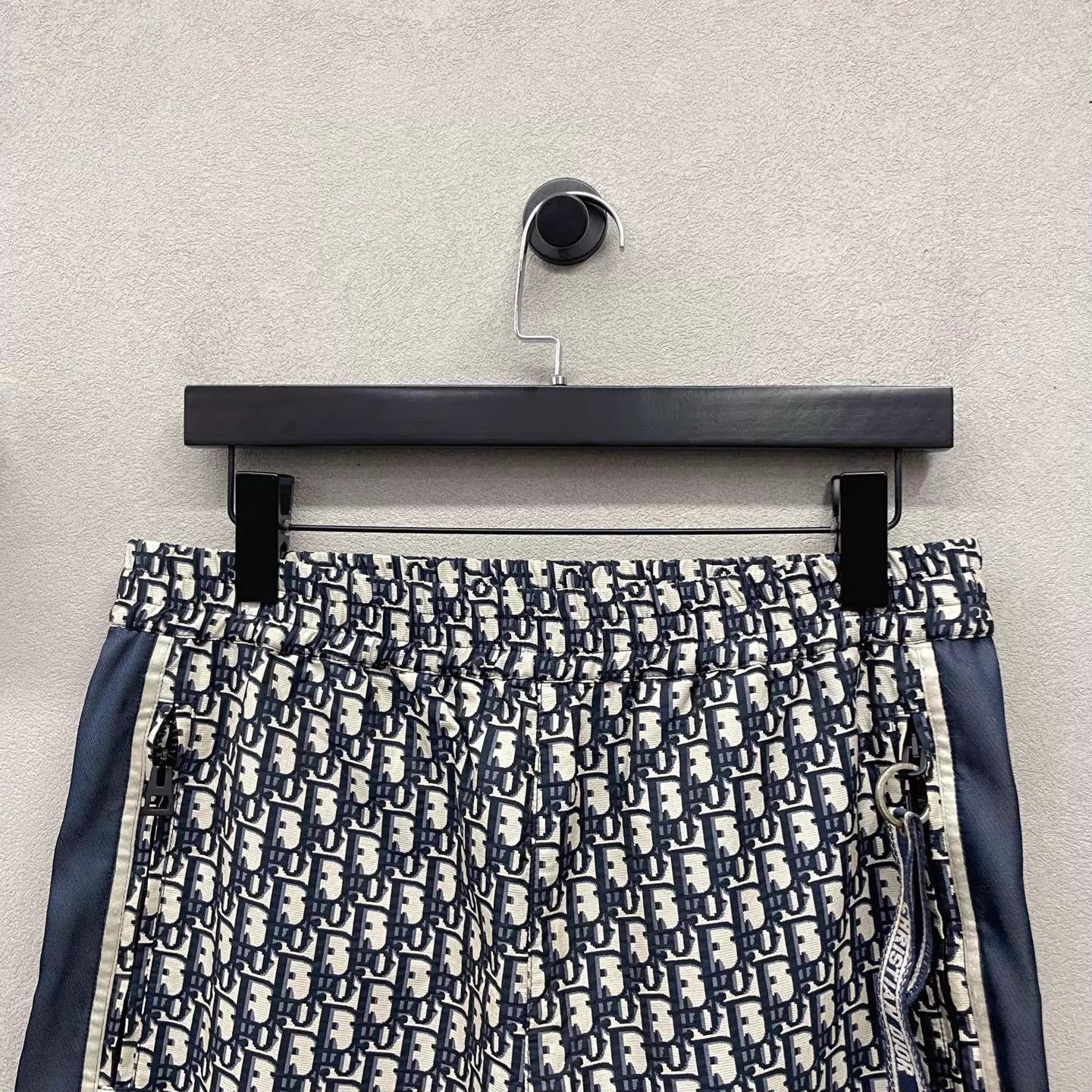 Dior DIOR monogram logo all over print pants Size 26" / US 2 / IT 38 - 4 Thumbnail
