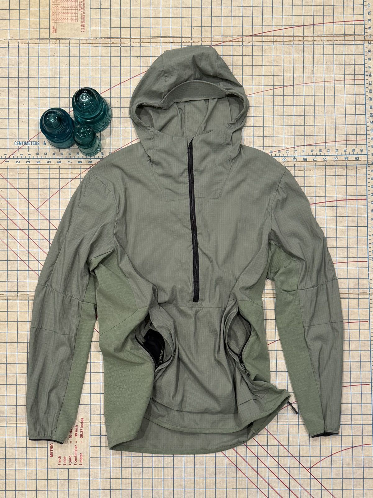 Lululemon Lululemon Lightweight 1/2 Zip Hooded Jacket Mens Large Green Size US L / EU 52-54 / 3 - 3 Thumbnail