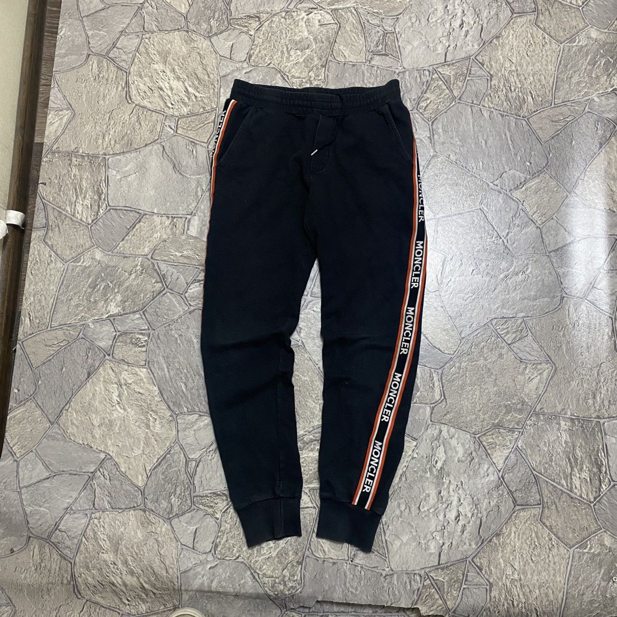 Moncler Moncler Sweatpants Size US 28 / EU 44 - 1 Thumbnail