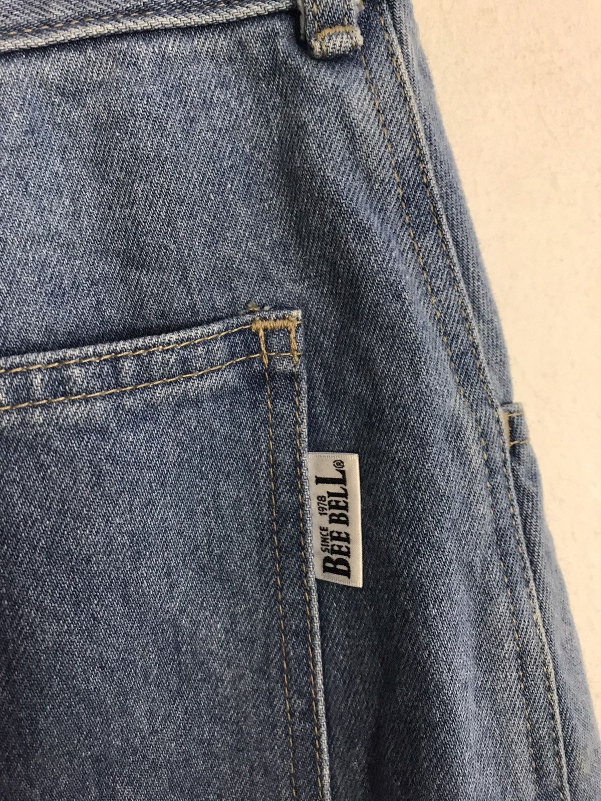 Japanese Brand 90s Bee Bell Indigo Denim Baggy Embroidery Doraemon Patches Size 34" / US 12 / IT 48 - 5 Thumbnail