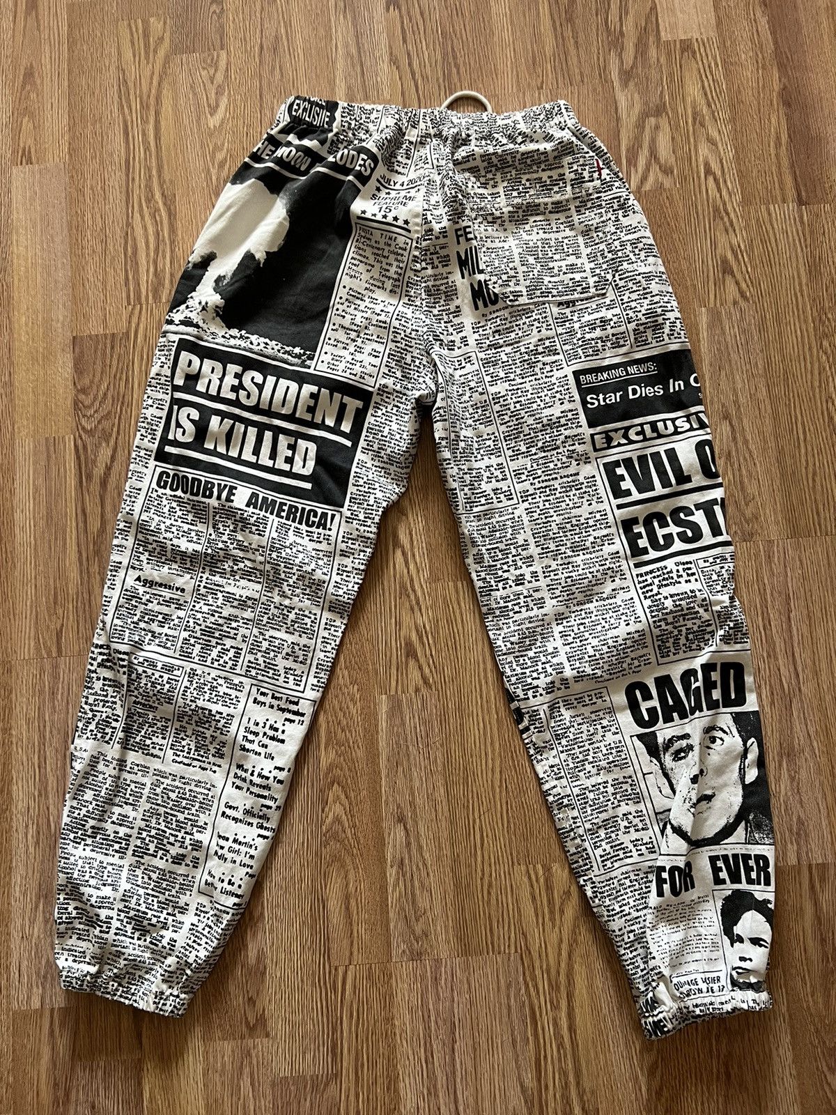 Supreme Supreme Newsprint skatepant - S | Grailed