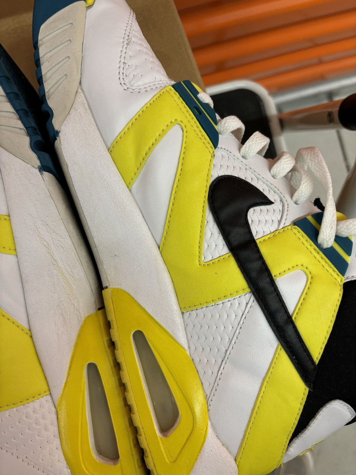 Nike ***FINAL DROP***RARE 2006 NIKE AGASSI AIR TECH CHALLENGE 11 Size US 11 / EU 44 - 14 Thumbnail