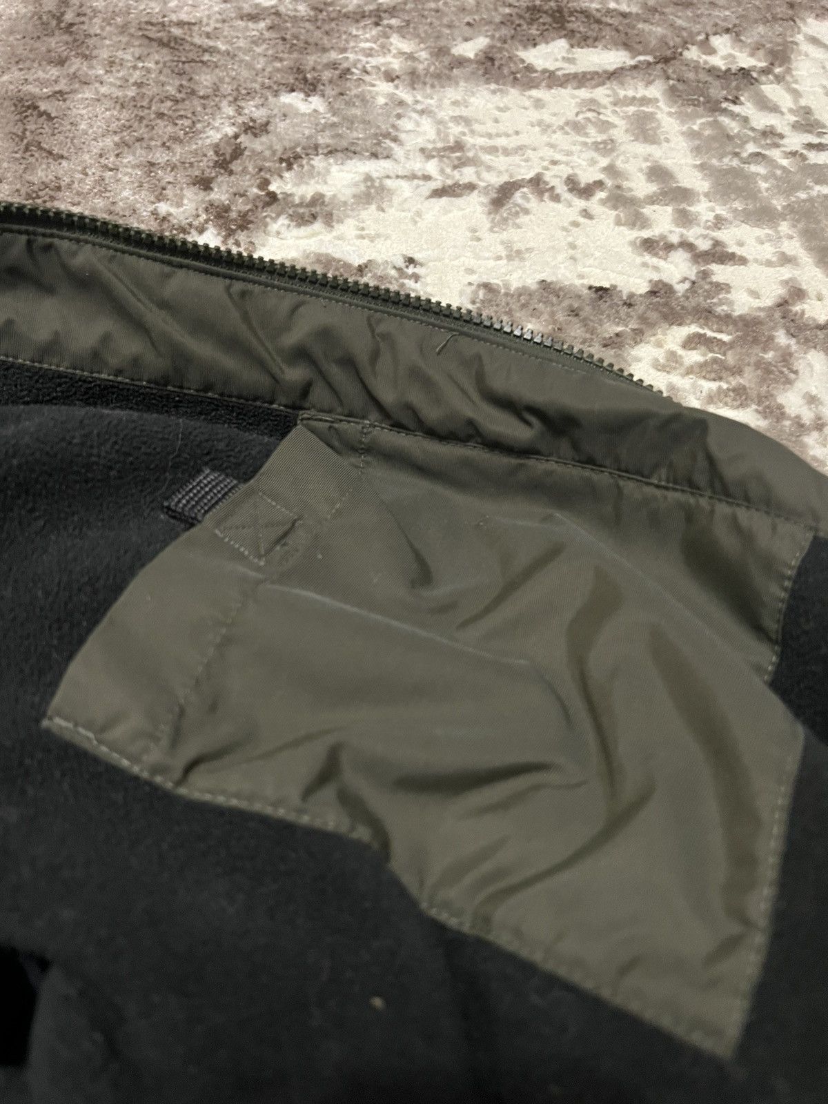 Carhartt × Vintage Vintage Carhartt fleece hooded Jacket y2k size L Size US L / EU 52-54 / 3 - 11 Thumbnail