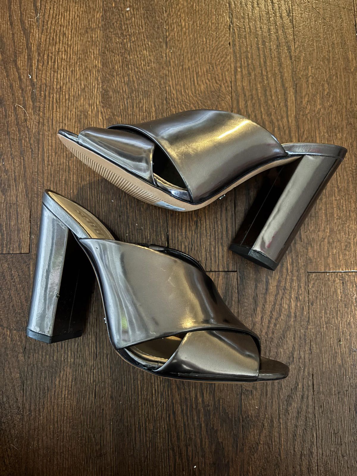 Designer NWT Schutz Womens Maisie Metallic High Heel Sandals Size US 7 / IT 37 - 2 Thumbnail