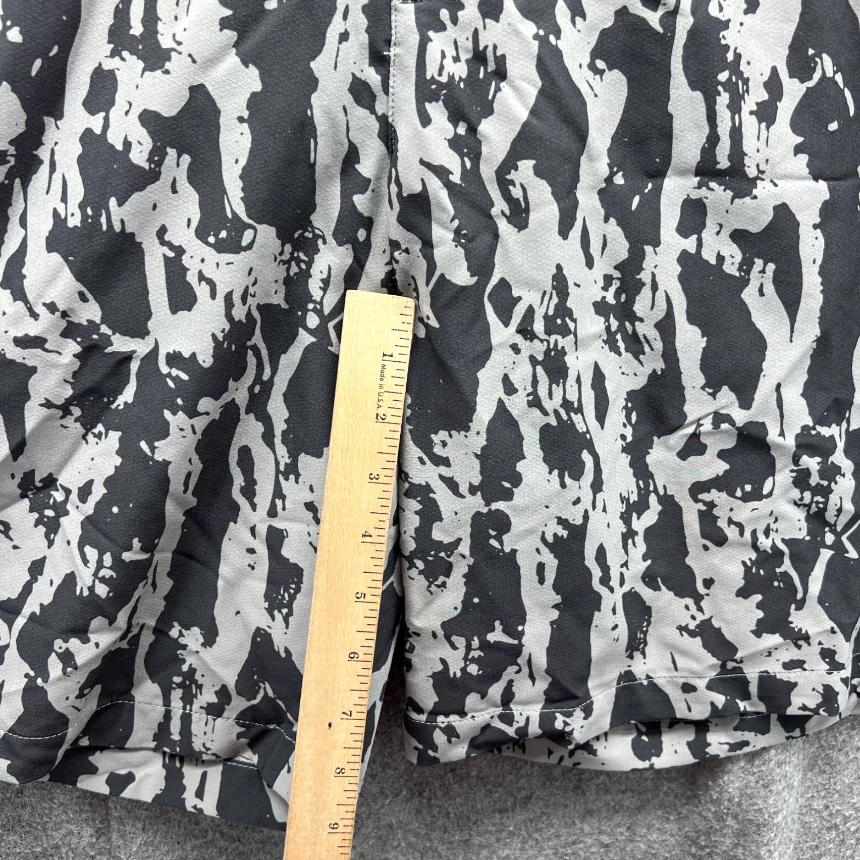 Nike Nike Shorts Mens 34 Gray Black Dri-FIT Hybrid Camouflage 10.5'' Golf Athletic Size US 34 / EU 50 - 7 Thumbnail