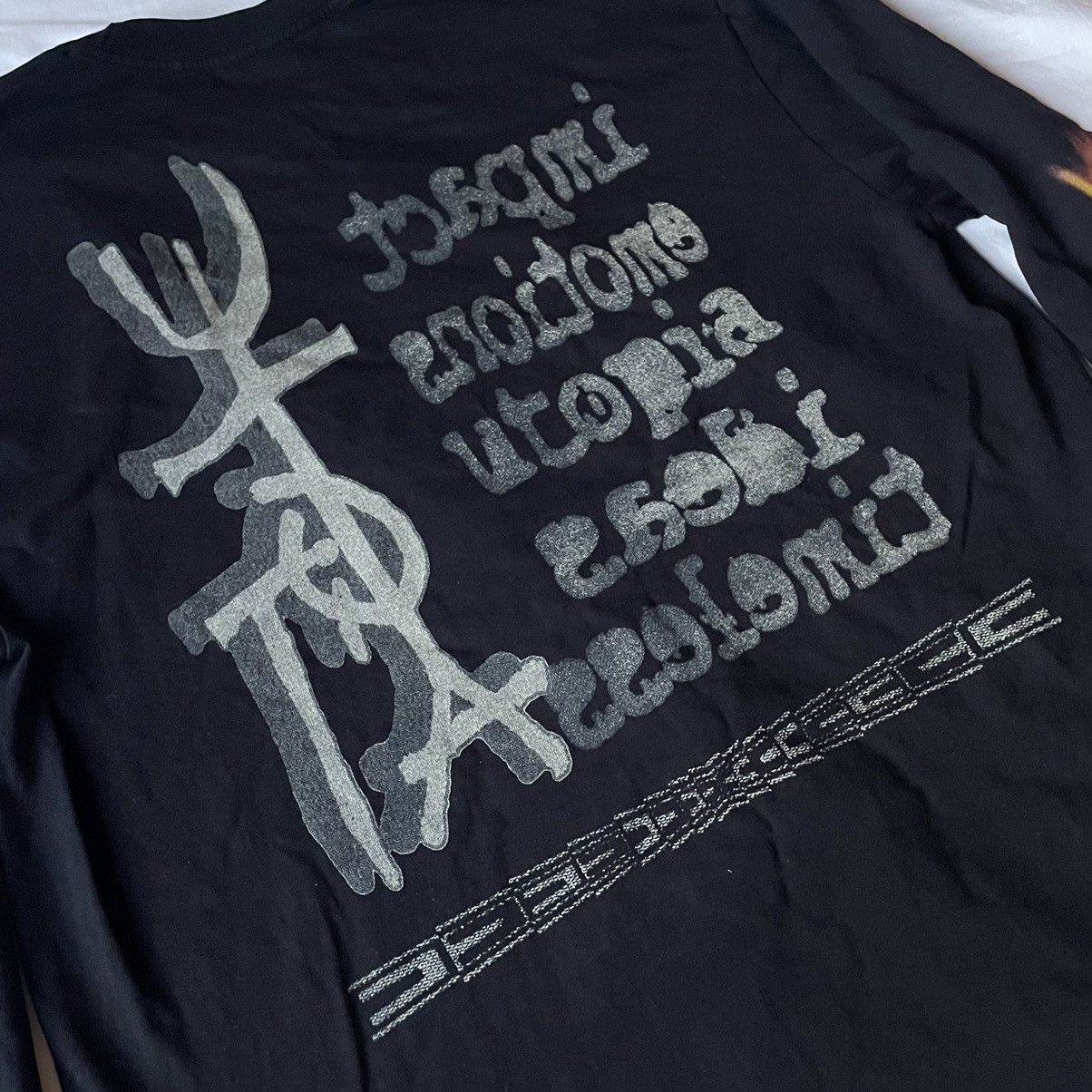 Travis Scott Sold Out Travis Scott Rolling Loud UTOPIA Merch MIAMI 2023 Size US M / EU 48-50 / 2 - 8 Thumbnail