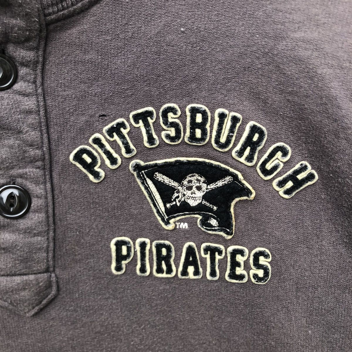 MLB Vintage 90s Pittsburg Pirates Logo Sweatshirt | L | MLB Size US L / EU 52-54 / 3 - 4 Thumbnail