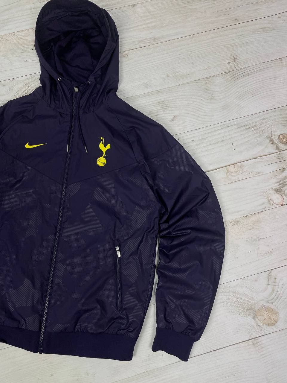 Nike Nike Tottenham Hotspur Windrunner 2017 2018 Soccer Jacket Size US S / EU 44-46 / 1 - 4 Thumbnail